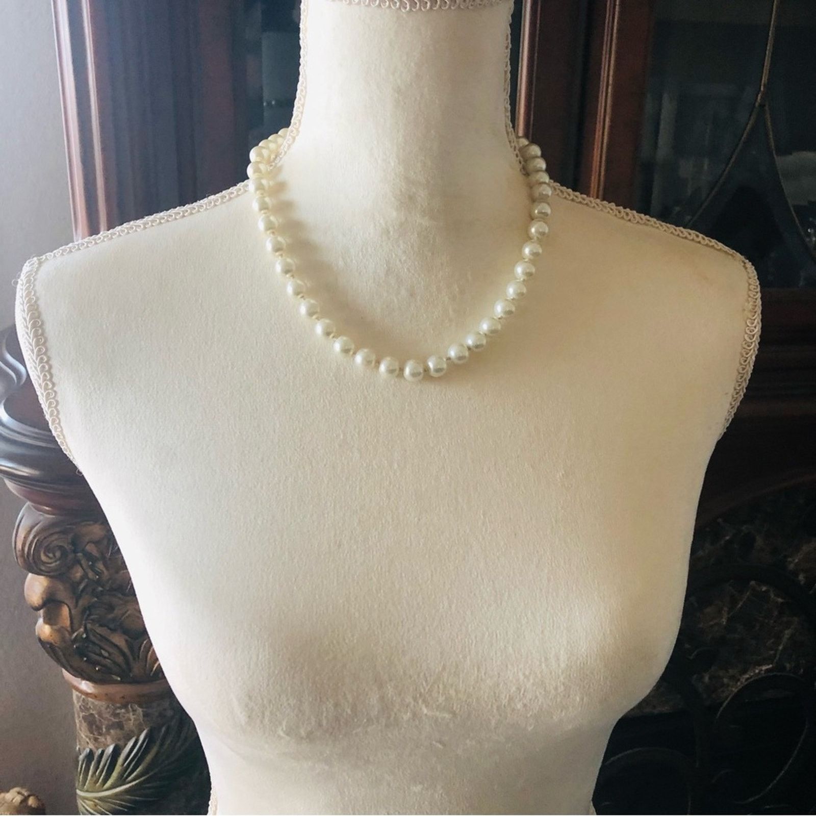 Vintage Vintage hand knotted white faux pearl necklace Size ONE SIZE - 5 Thumbnail