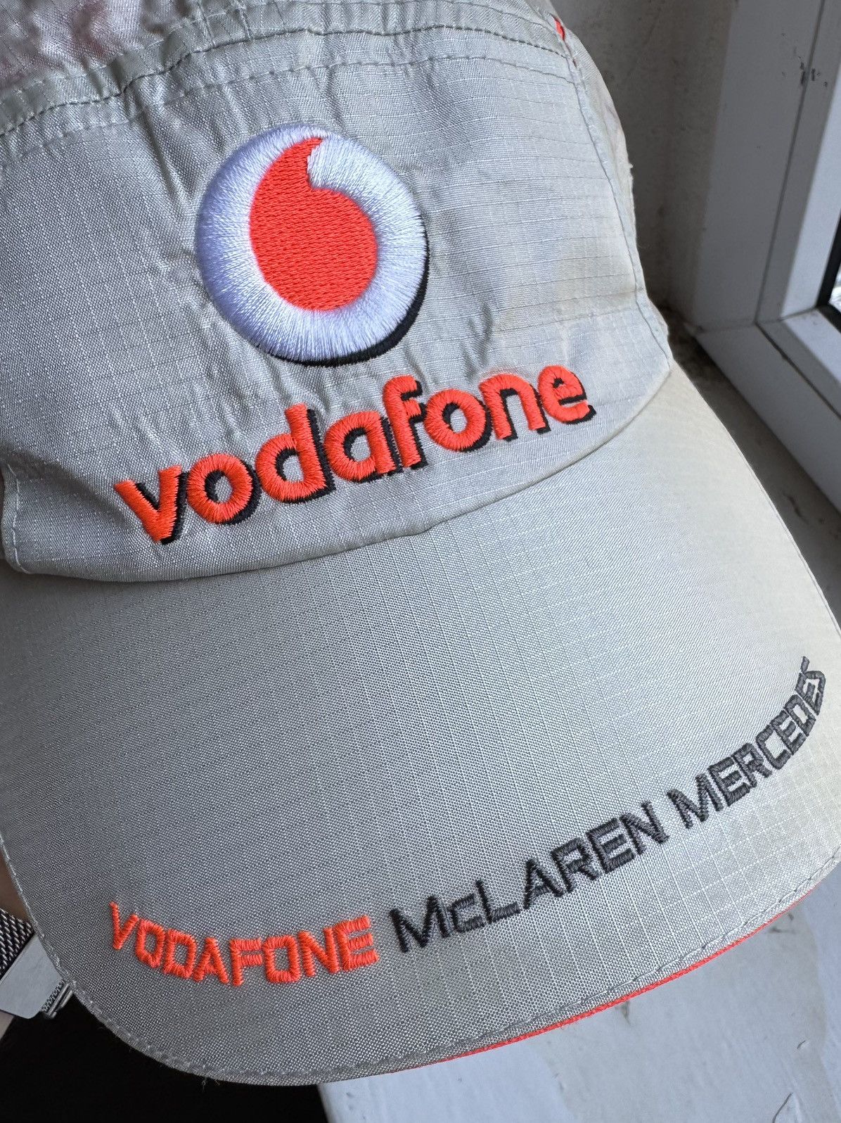 Mercedes-Benz Vodafone McLaren Mercedes 5-Panel Cap Hamilton F1 Vintage Size ONE SIZE - 4 Thumbnail