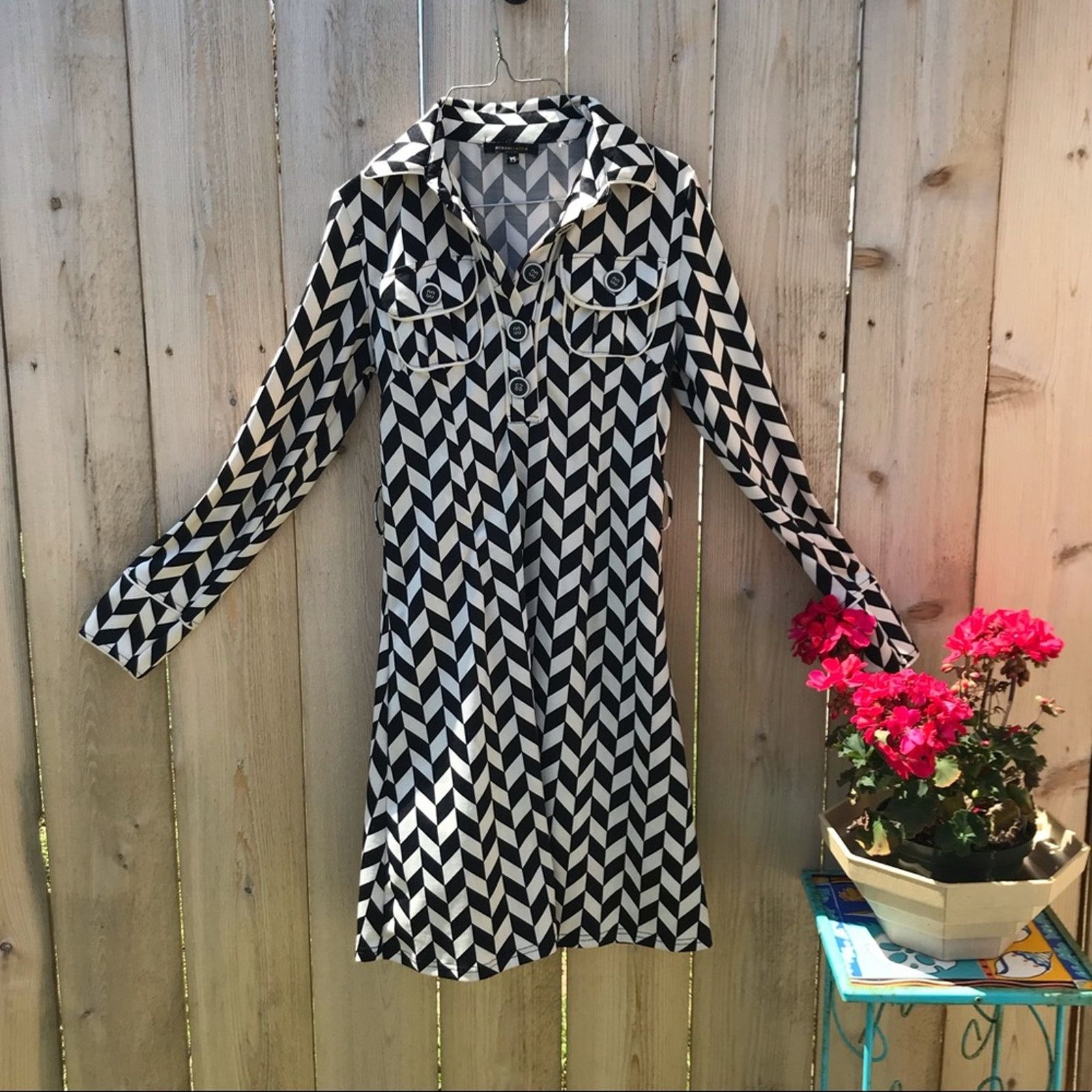 Bcbgmaxazria BCBGMaxAzria funky shirt dress retro vibe Size XS / US 0-2 / IT 36-38 - 5 Thumbnail