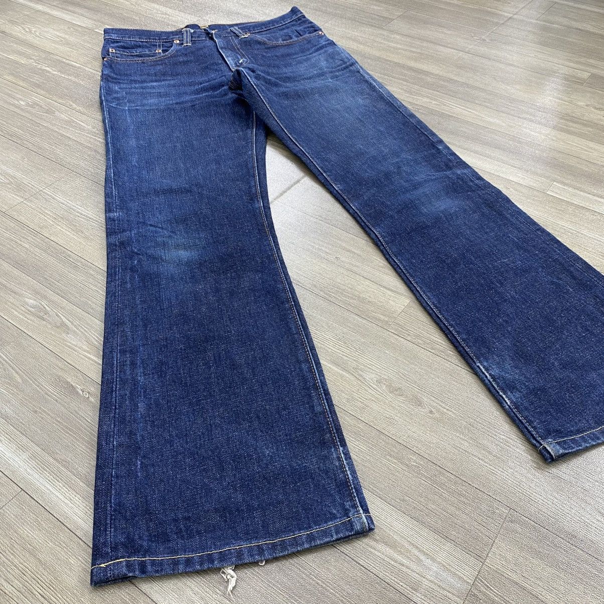 Levi's Vintage Clothing 1990s Vintage Levis 517 USA Bell Button Bootcut Flared Jeans Size US 31 - 3 Thumbnail
