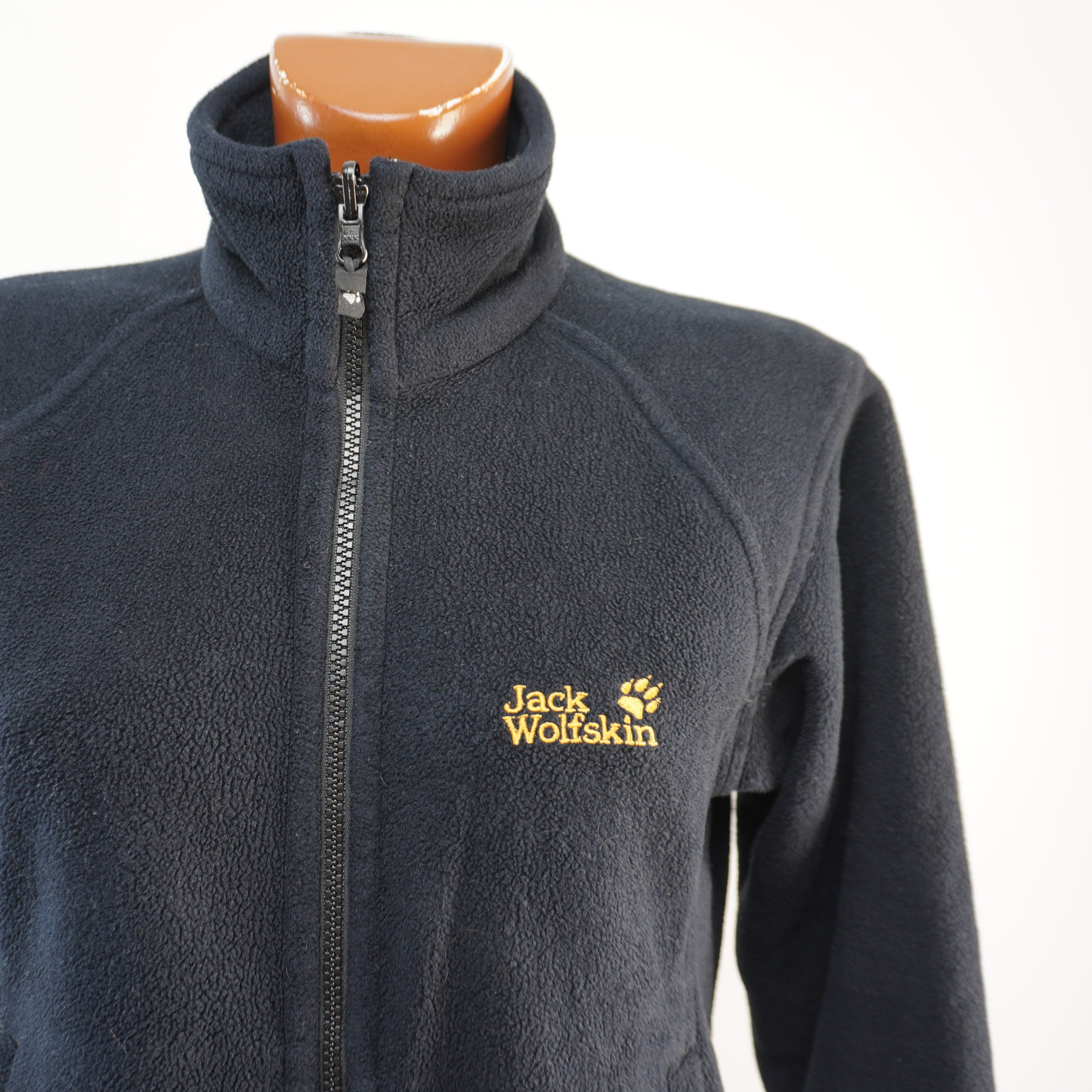 Jack Wolfskin Used Women's Jack Wolfskin Black Hoodie Size M / US 6-8 / IT 42-44 - 8 Thumbnail