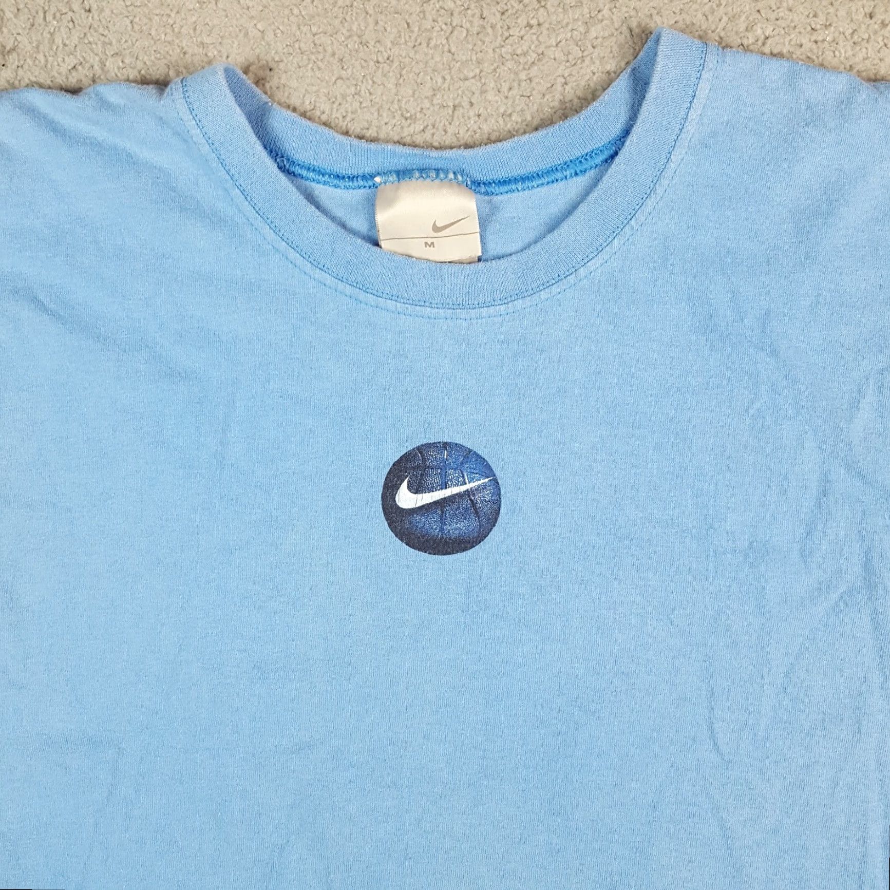 Nike VINTAGE Nike Basketball Swoosh Logo Men's Tank Top T-Shirt Size M Blue 90s 00s Y2K Gym Athletic Vintage Shirt Mens Sports Size US M / EU 48-50 / 2 - 2 Thumbnail
