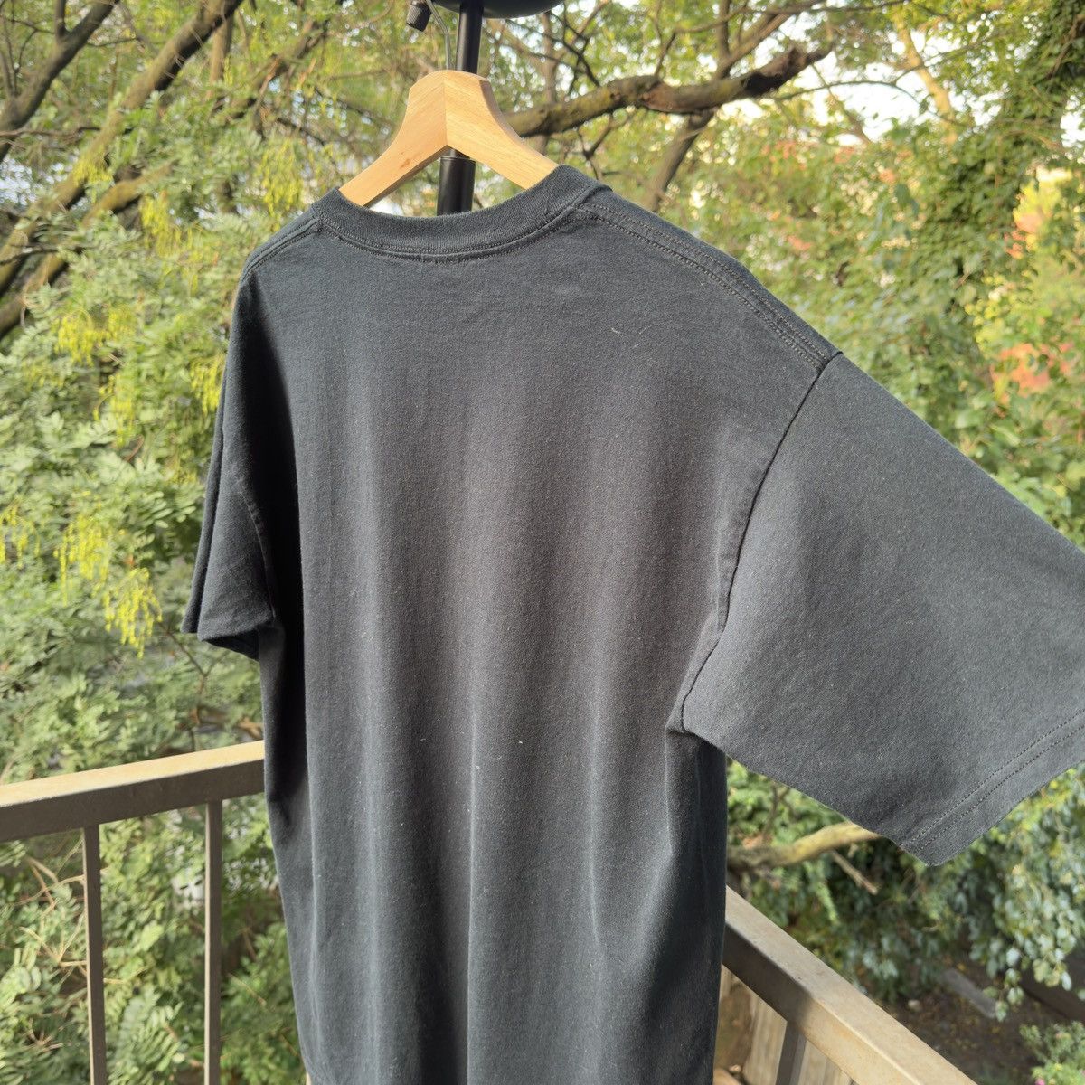 Vintage Dare Resist Drugs Acid Tab LSD Shirt ERD Grunge Chrome Faded Size US L / EU 52-54 / 3 - 8 Thumbnail