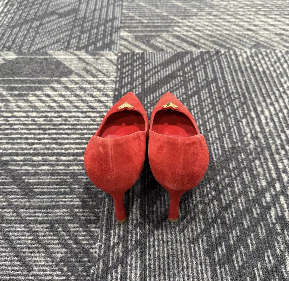 Louis Vuitton Louis Vuitton Suede High Heels J42 Size US 4 / IT 34 - 3 Thumbnail