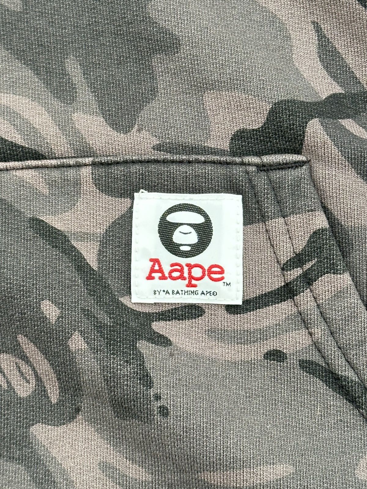 Aape AAPE by A Bathing Ape camouflage hoodie. Size US L / EU 52-54 / 3 - 11 Thumbnail
