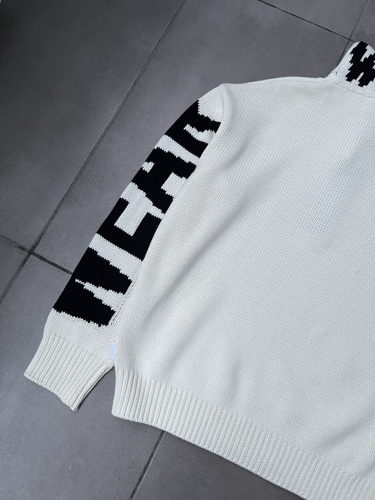 GCDS !DS! AW23 GCDS Logo Cream Turtleneck Sweater Size US M / EU 48-50 / 2 - 16 Thumbnail