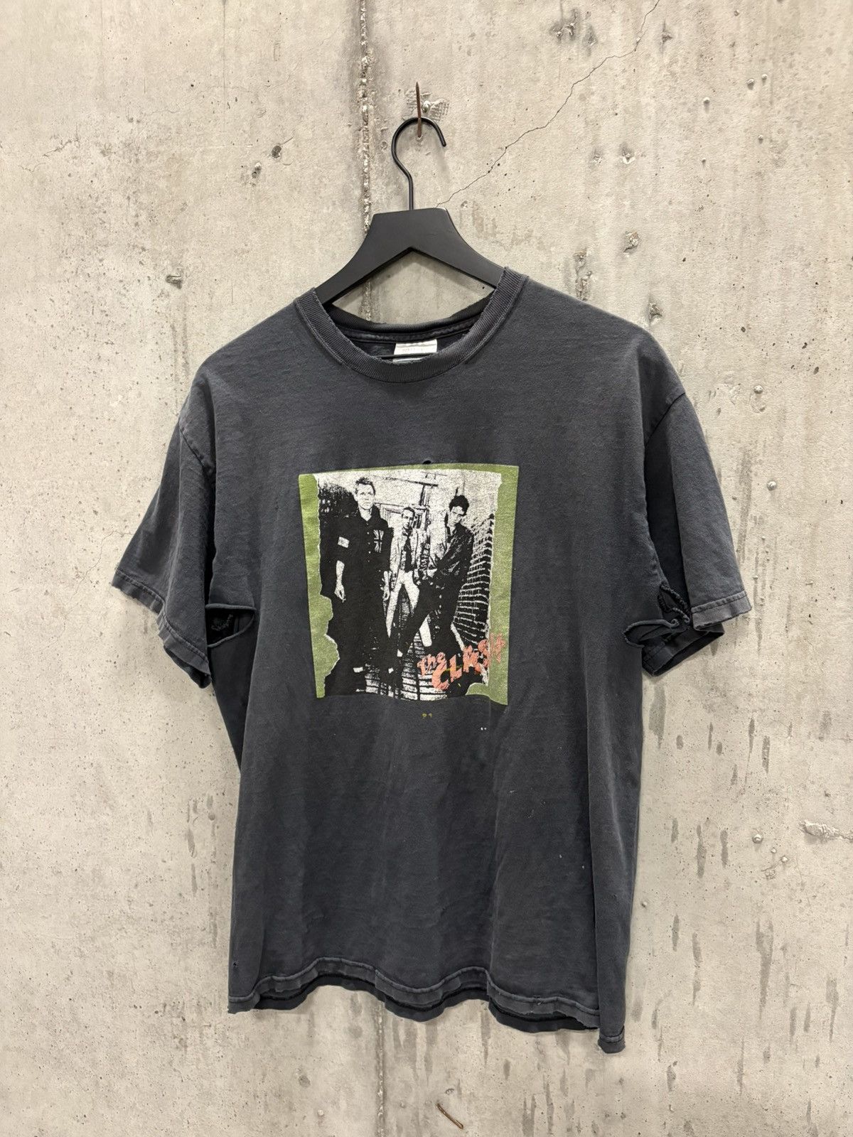 Band Tees Vintage The Clash Shirt Faded Distressed Grunge Band Size US L / EU 52-54 / 3 - 2 Thumbnail