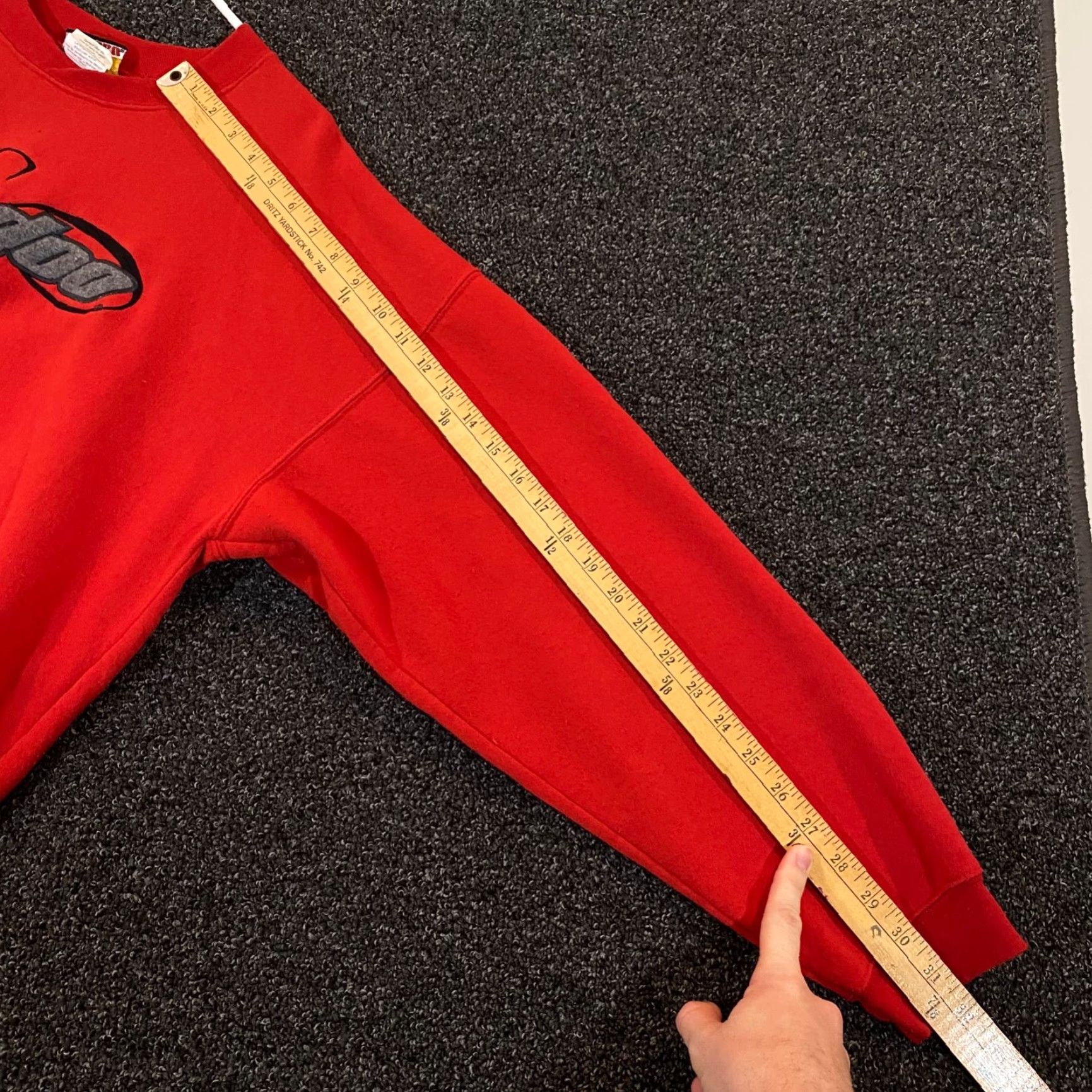 Vintage VINTAGE Ski-Doo Crewneck Jacket Mens Large Red Cotton Pullover Raised Graphic Gray Sno Gear Casual Winter Men Mens Size US L / EU 52-54 / 3 - 7 Thumbnail
