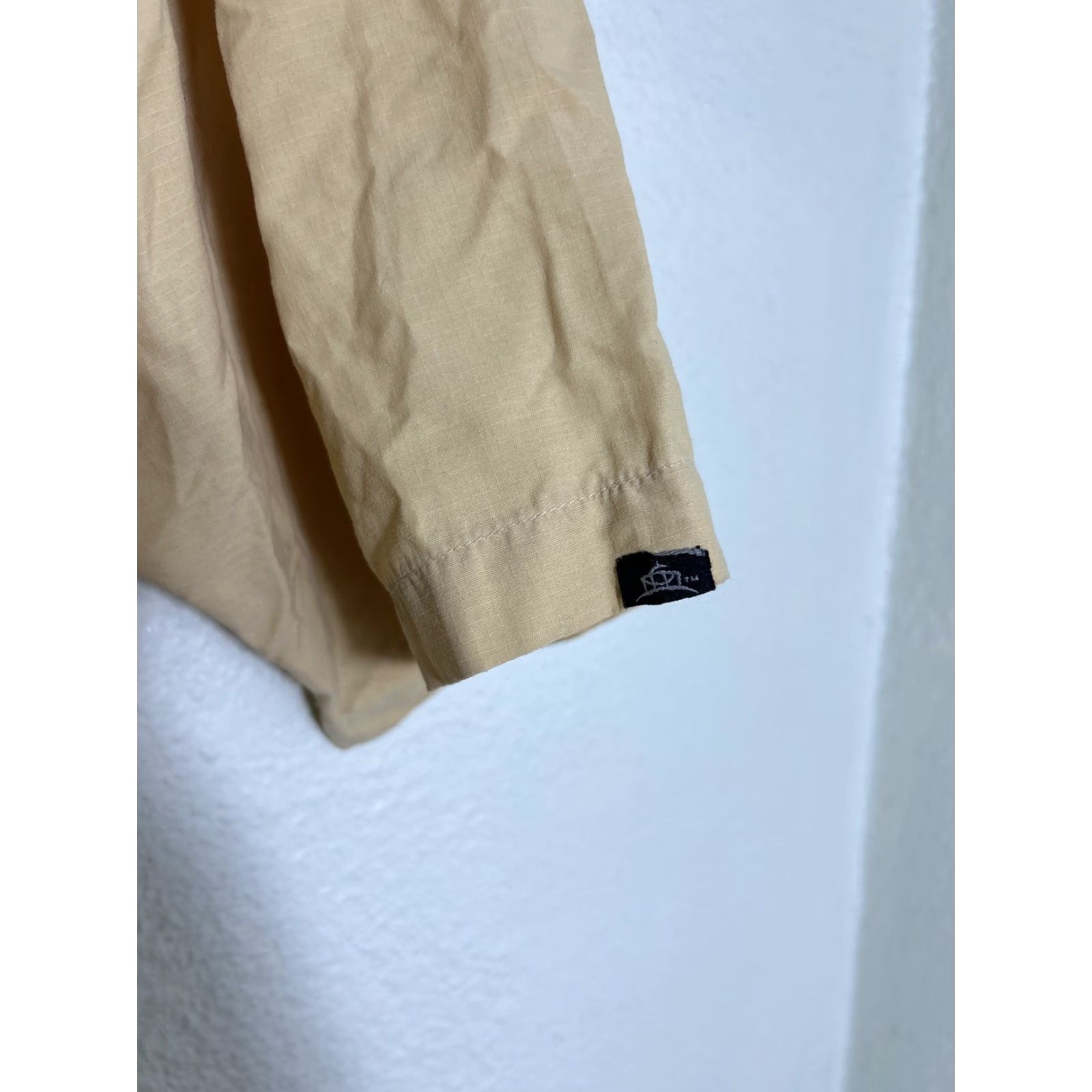 Stormtech Stormtech Men's XL Ripstop Beige Button-Up Shirt User: Stormtech Men's XL Ripstop Beige Button-Up Shirt Size US XL / EU 56 / 4 - 5 Thumbnail