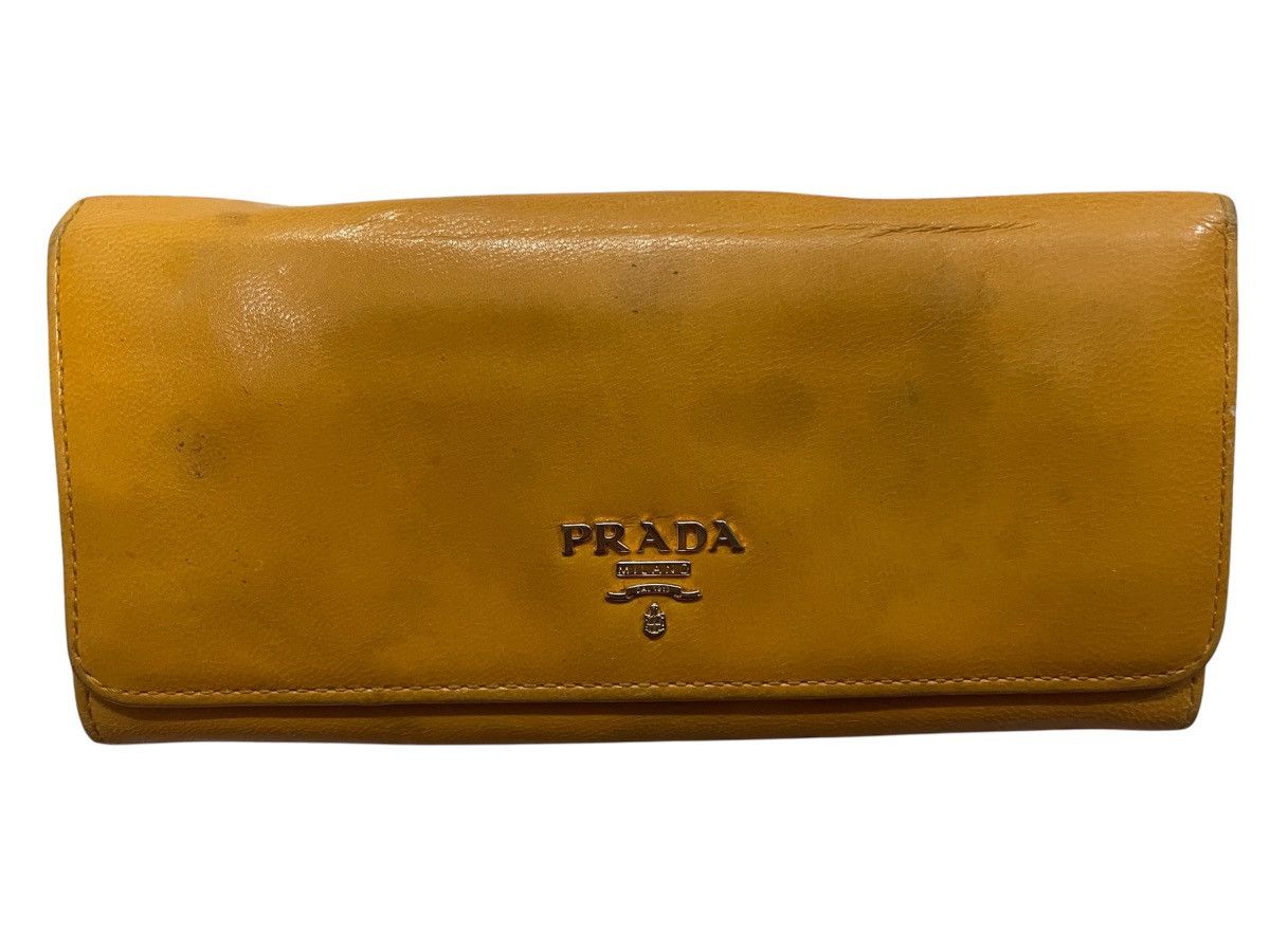 Prada Authentic Luxury Prada Purse Size ONE SIZE - 1 Thumbnail