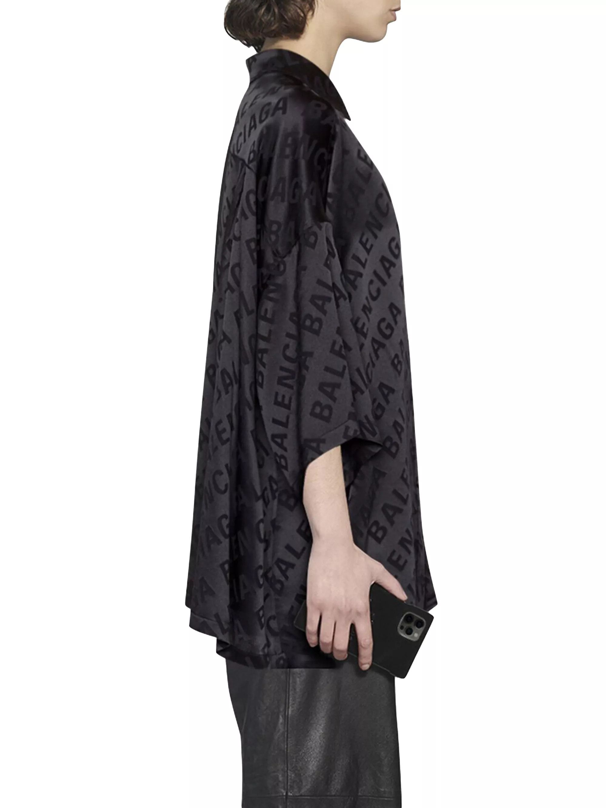 Balenciaga o1mt1gz0325 Large Allover Logo Vareuse Shirt in Black Size XS / US 0-2 / IT 36-38 - 4 Thumbnail