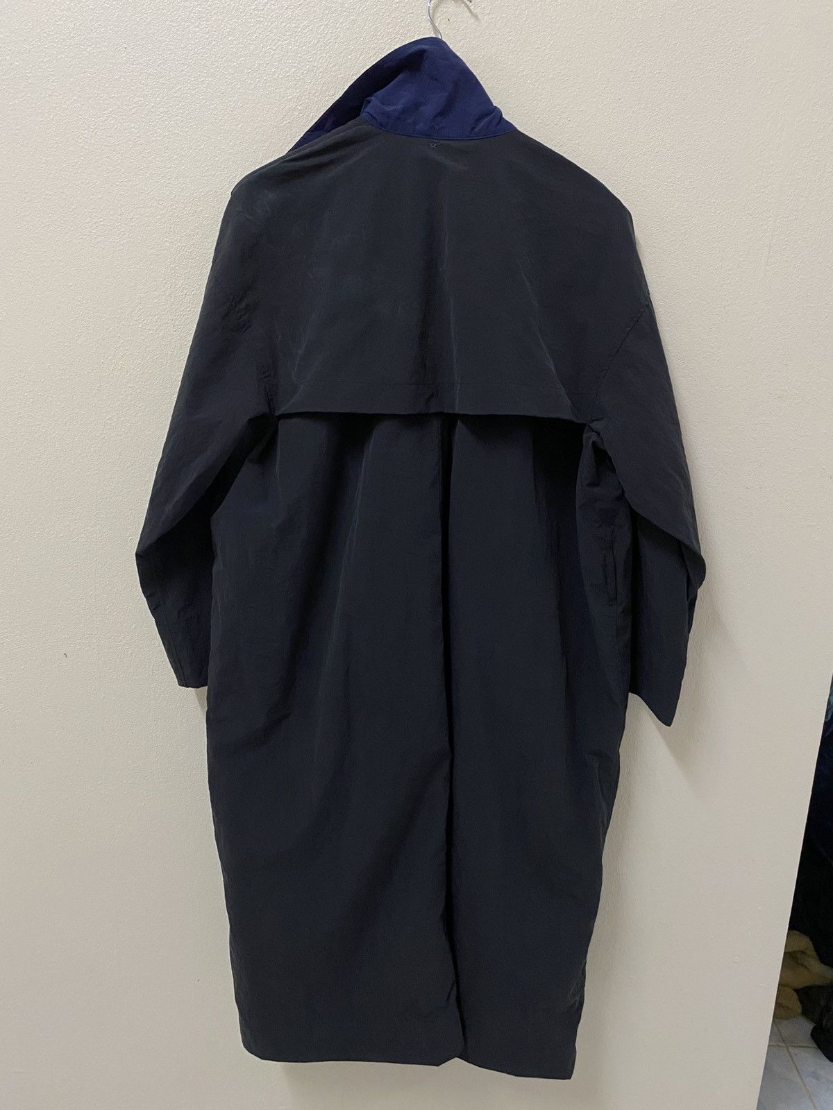 JW Anderson × Uniqlo JW Anderson x Uniqlo Long Jacket Nylon Size US M / EU 48-50 / 2 - 2 Thumbnail