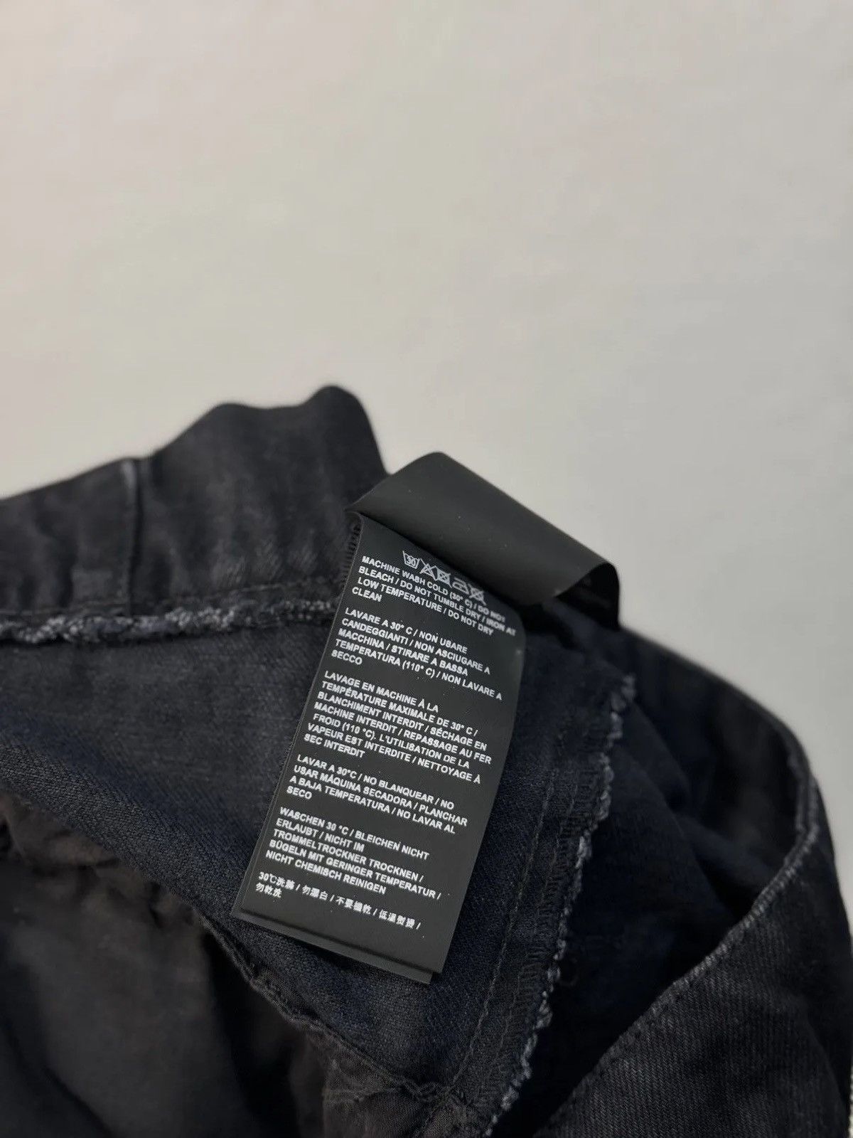 Ben Taverniti Unravel Project BEN TAVERNITI UNRAVEL PROJECT VINTAGE RICK OWENS MOTTO Size US 33 - 25 Thumbnail