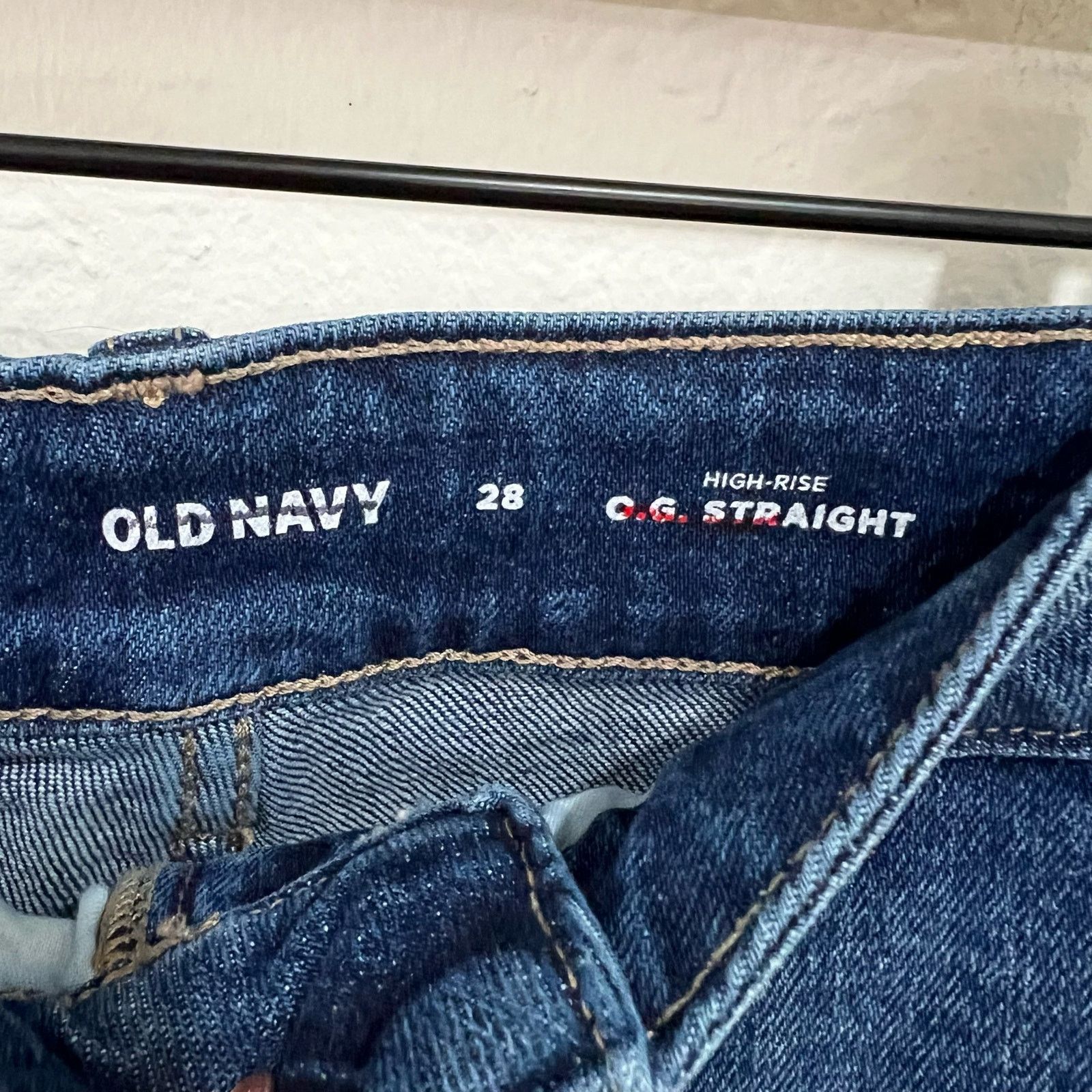 Old Navy Old Navy High Rise O.G. Straight Denim Shorts Size 28 Size 28" / US 6 / IT 42 - 3 Thumbnail