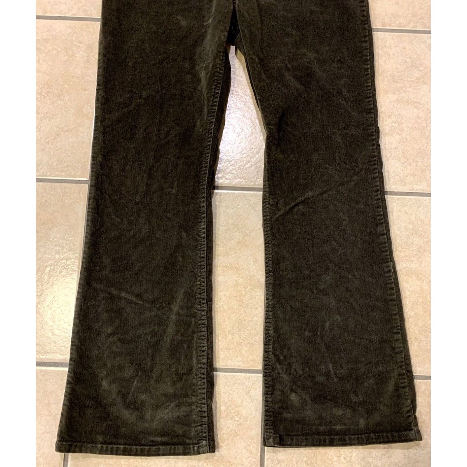 Eddie Bauer VINTAGE Eddie Bauer Women's Jeans 8 Short Green Corduroy Flared 31X29 Girls Womens Mens Size 30" / US 8 / IT 44 - 3 Thumbnail