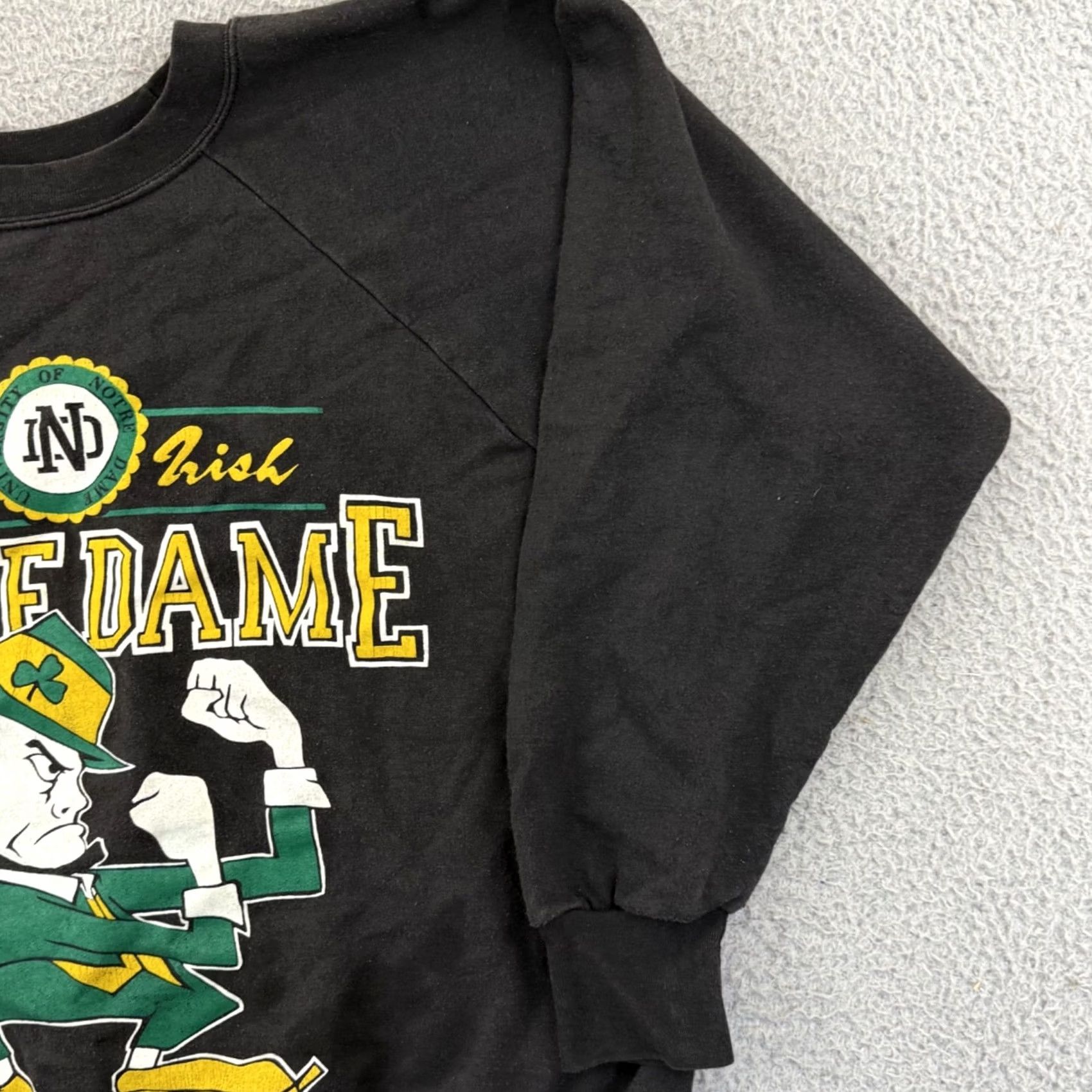 Vintage VINTAGE Notre Dame Sweatshirt Mens Large Black 80s Raglan Sport College Pullover Size US L / EU 52-54 / 3 - 5 Thumbnail