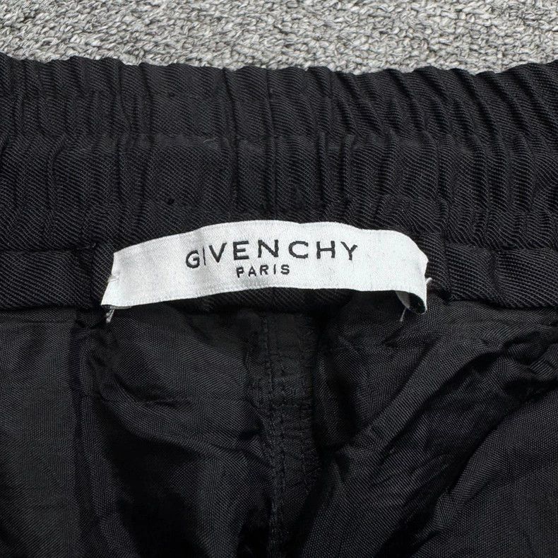 Givenchy Givenchy Size56 Black, White and Red Wool Blended Casual Tr Size US 32 / EU 48 - 2 Thumbnail
