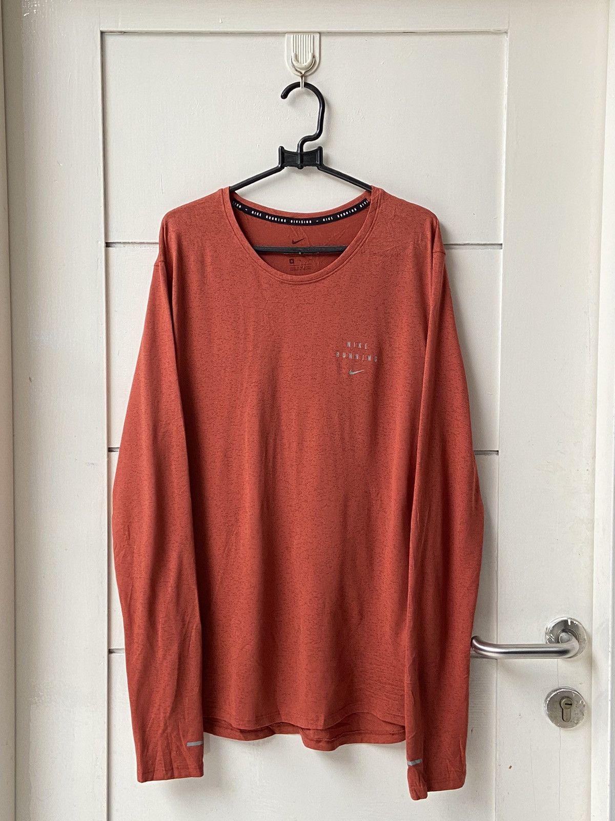 Nike NIKE DRI-FIT Long Sleeve T-shirt Size US S / EU 44-46 / 1 - 1 Thumbnail