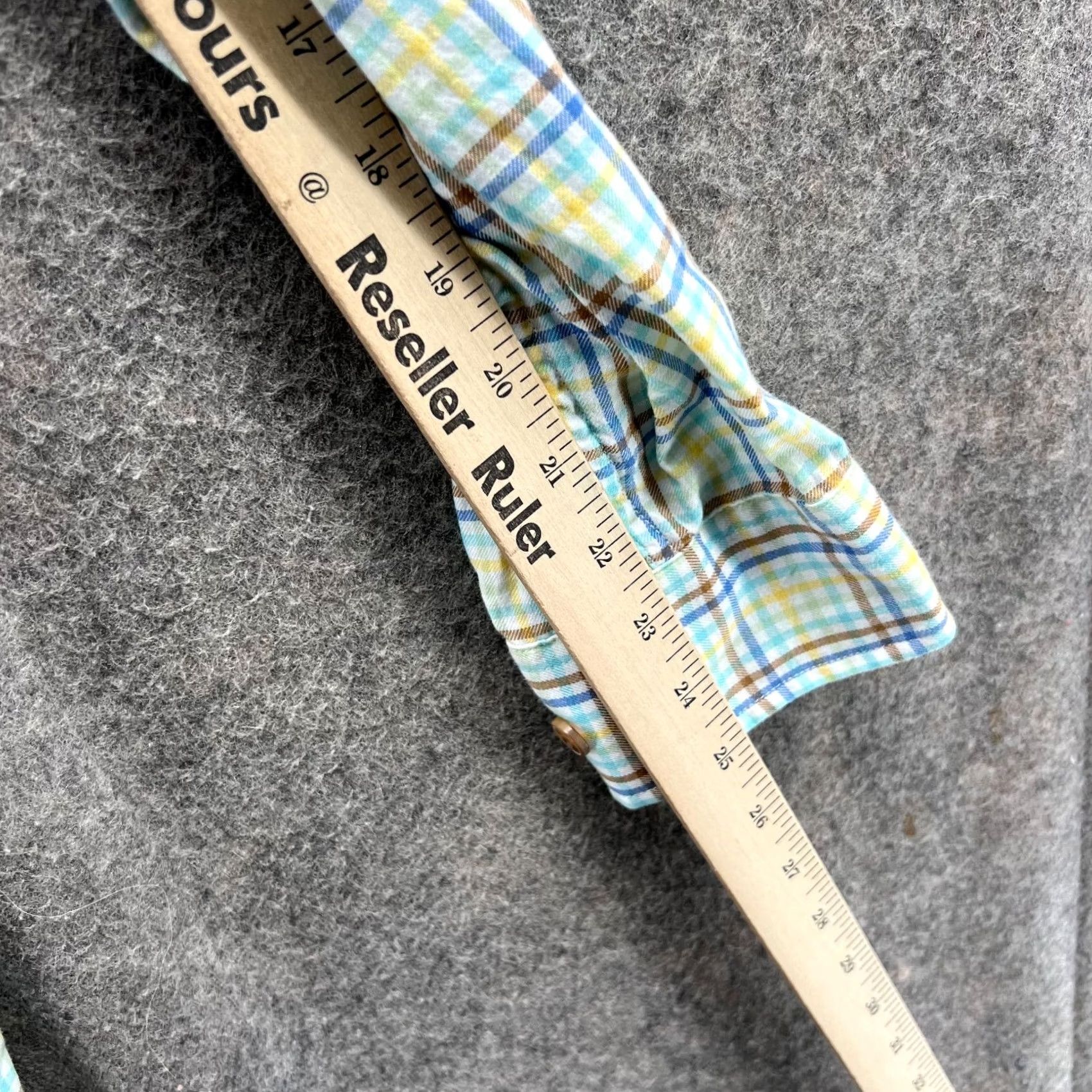 Orvis Orvis Shirt Men Large Adult Green Plaid Cotton Button-Down Vintage? No (reworded per data) Size US L / EU 52-54 / 3 - 5 Thumbnail