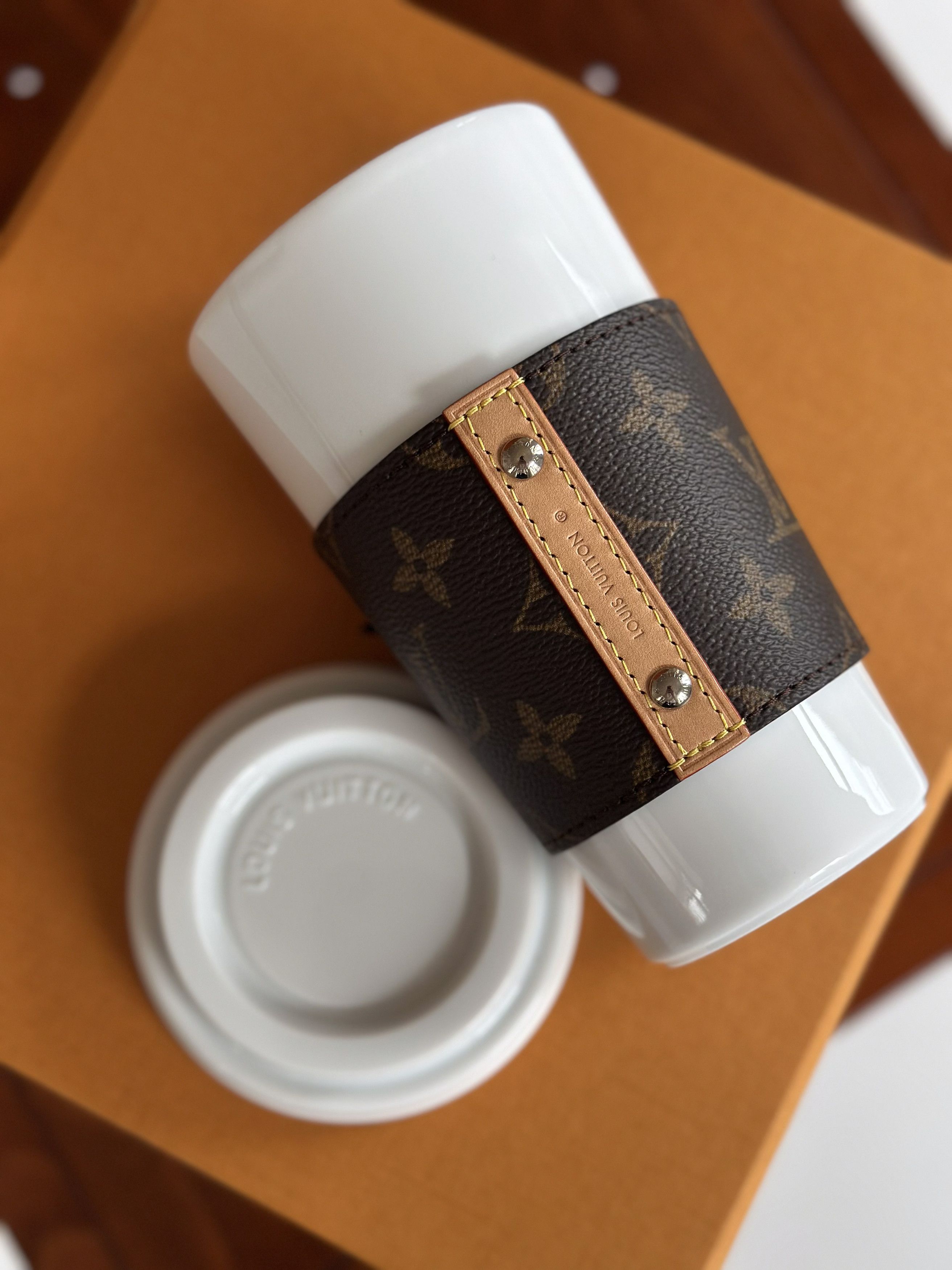 Louis Vuitton Monogram Tumbler Cup Ceramic - GL0838 - New Size ONE SIZE - 6 Thumbnail