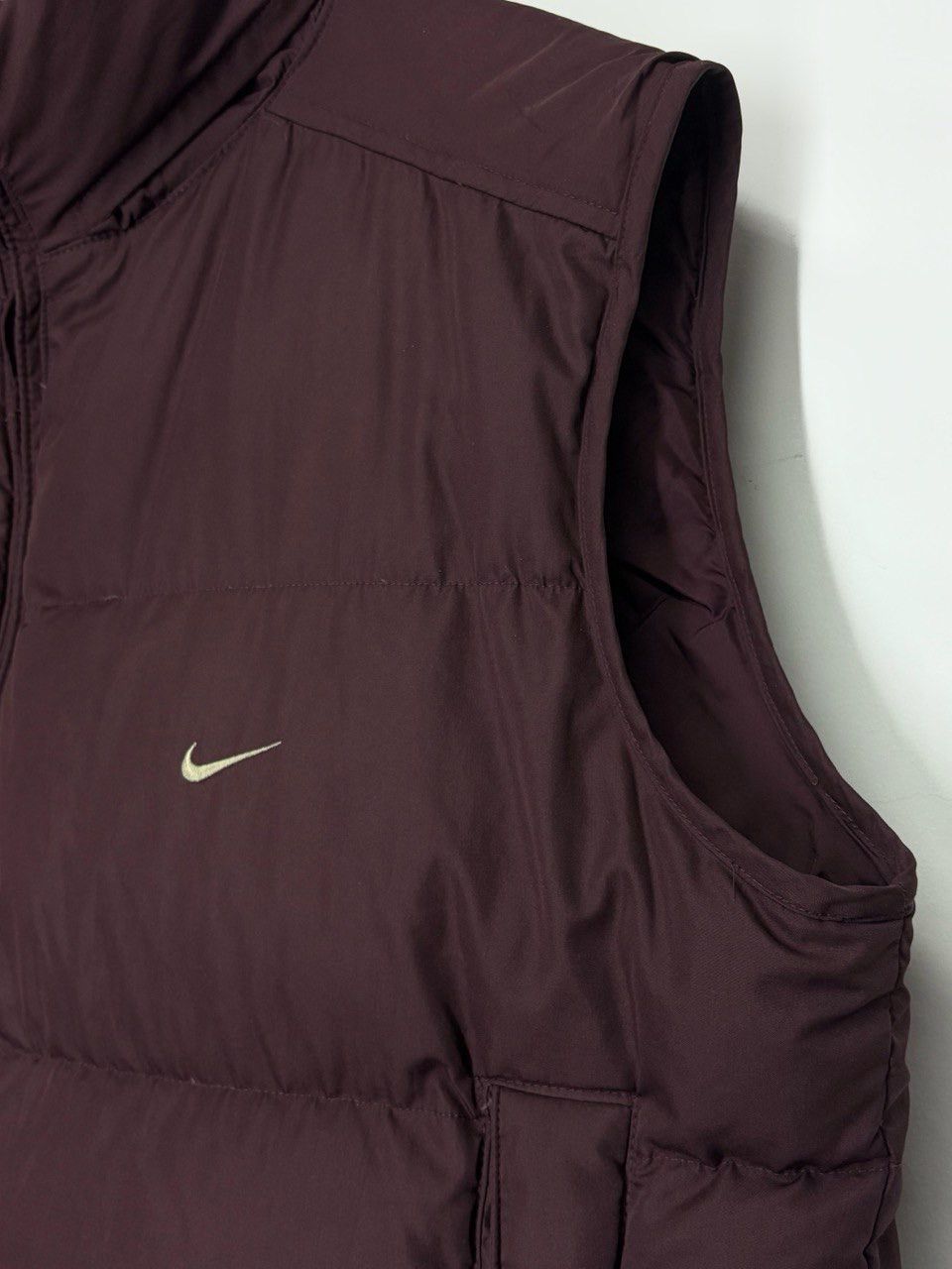 Nike 00s Vintage Nike Brown with Cherry Shade Down Puffer Vest Size US L / EU 52-54 / 3 - 9 Thumbnail