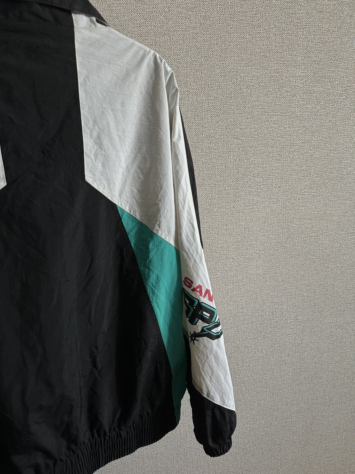 Mitchell & Ness Vintage Mitchell Ness San Antonio Spurs Nylon Jacket Size US M / EU 48-50 / 2 - 17 Thumbnail