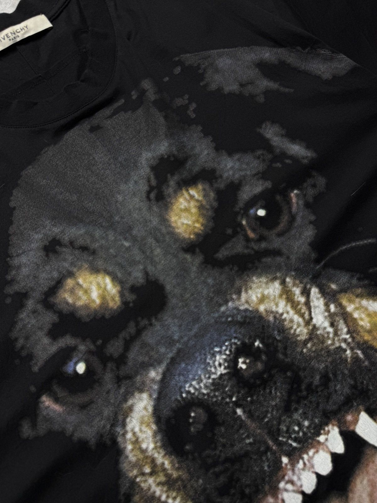 Givenchy Givenchy By Ricardo Tisci Mega Print Rottweiler Tee Size US M / EU 48-50 / 2 - 5 Thumbnail