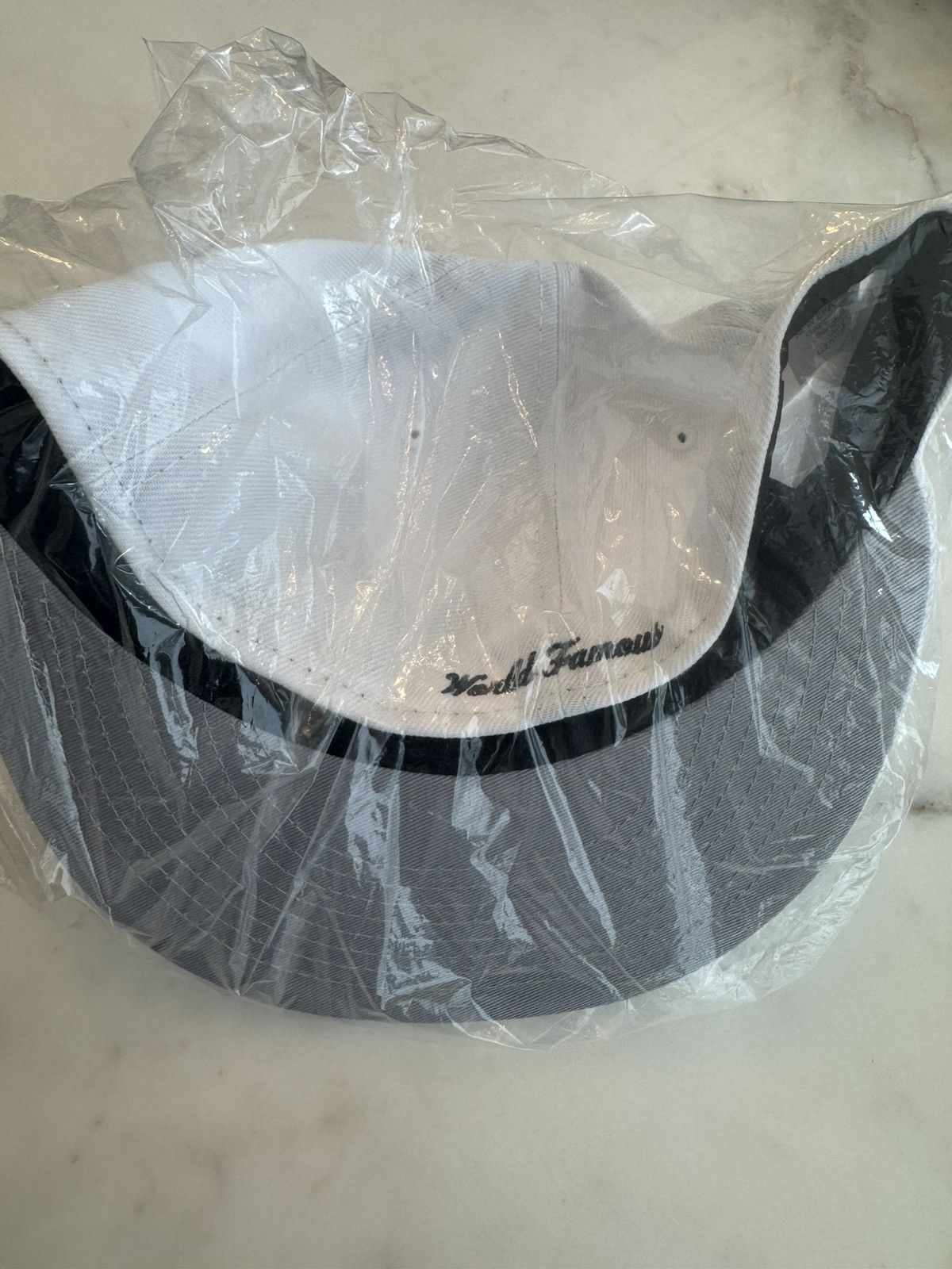 MLB × New Era × Supreme Supreme New Era Money Box Logo Fitted Cap 7 1/2 Size ONE SIZE - 6 Thumbnail