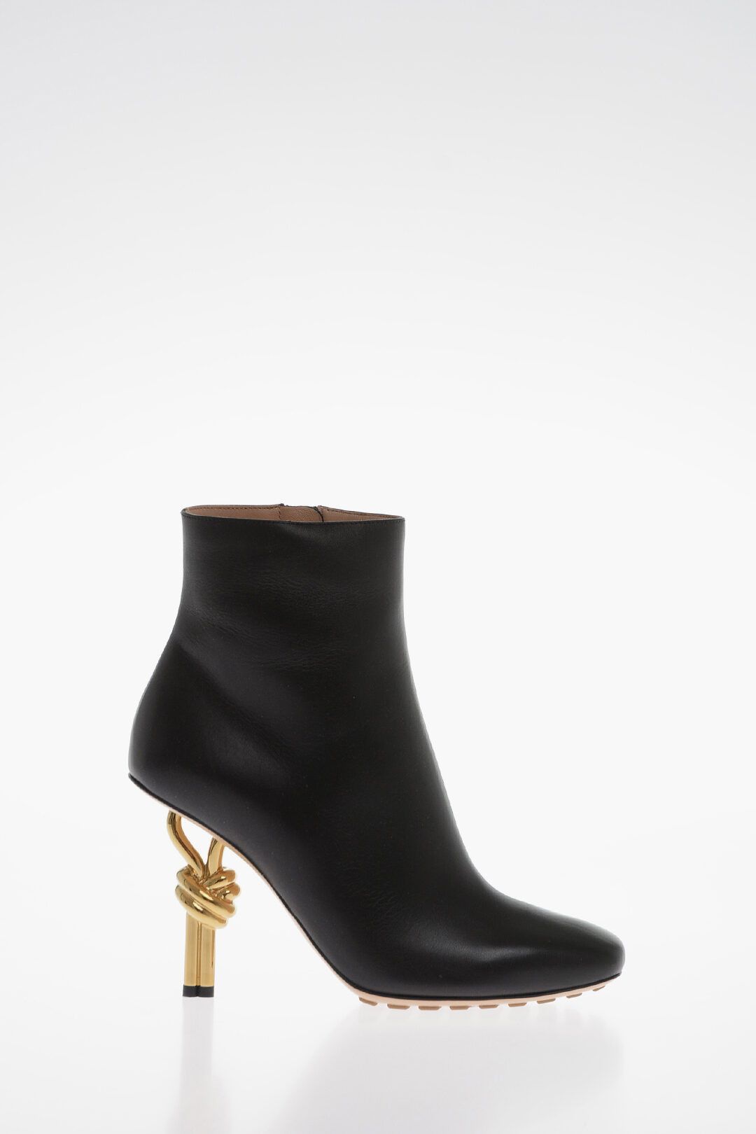 og1mm0825 Leather Pompei Booties in Black