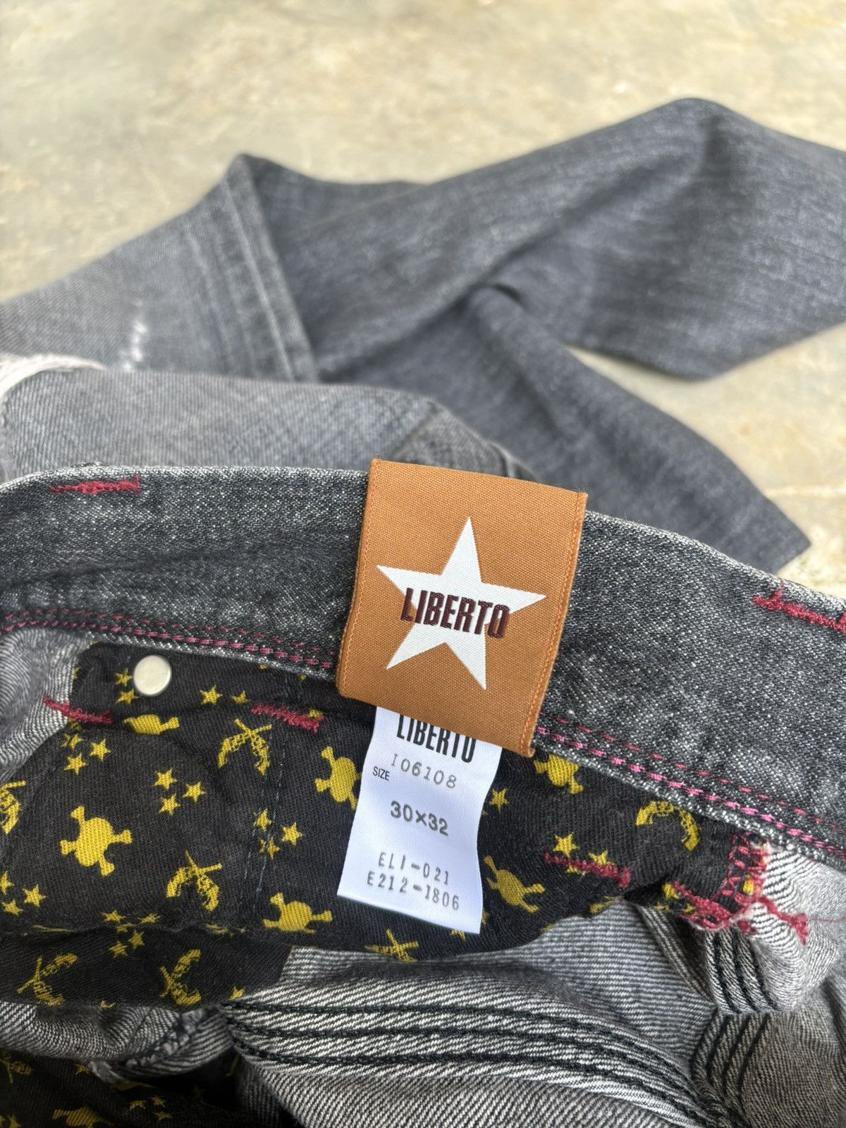 Hysteric Glamour Distreessed Denim Liberto xxx Ifsixwasnine Style Jeans Size US 31 - 10 Thumbnail