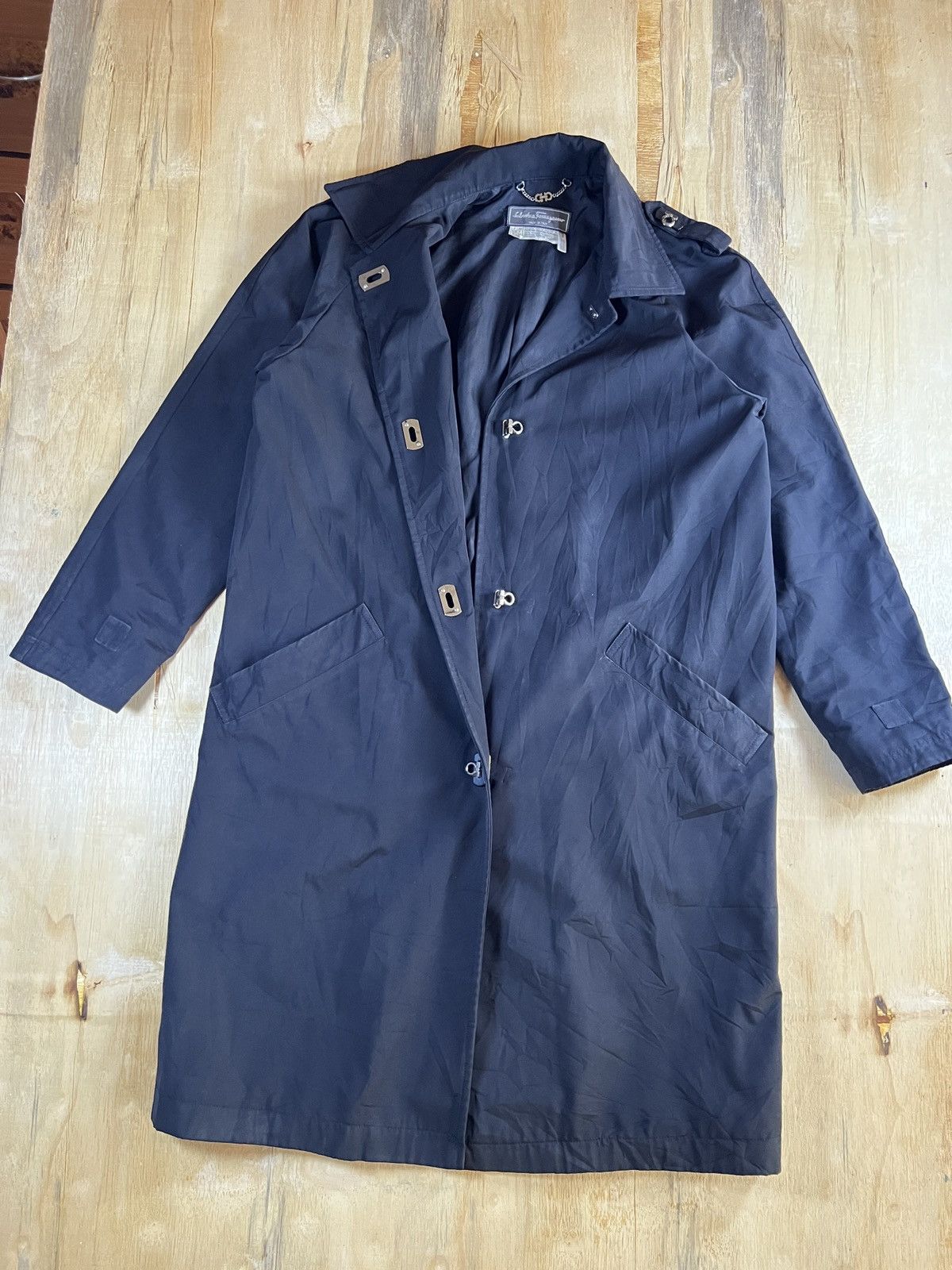 Salvatore Ferragamo Salvatore Ferragamo Vintage Long Coat Italian Designer Size US M / EU 48-50 / 2 - 5 Thumbnail