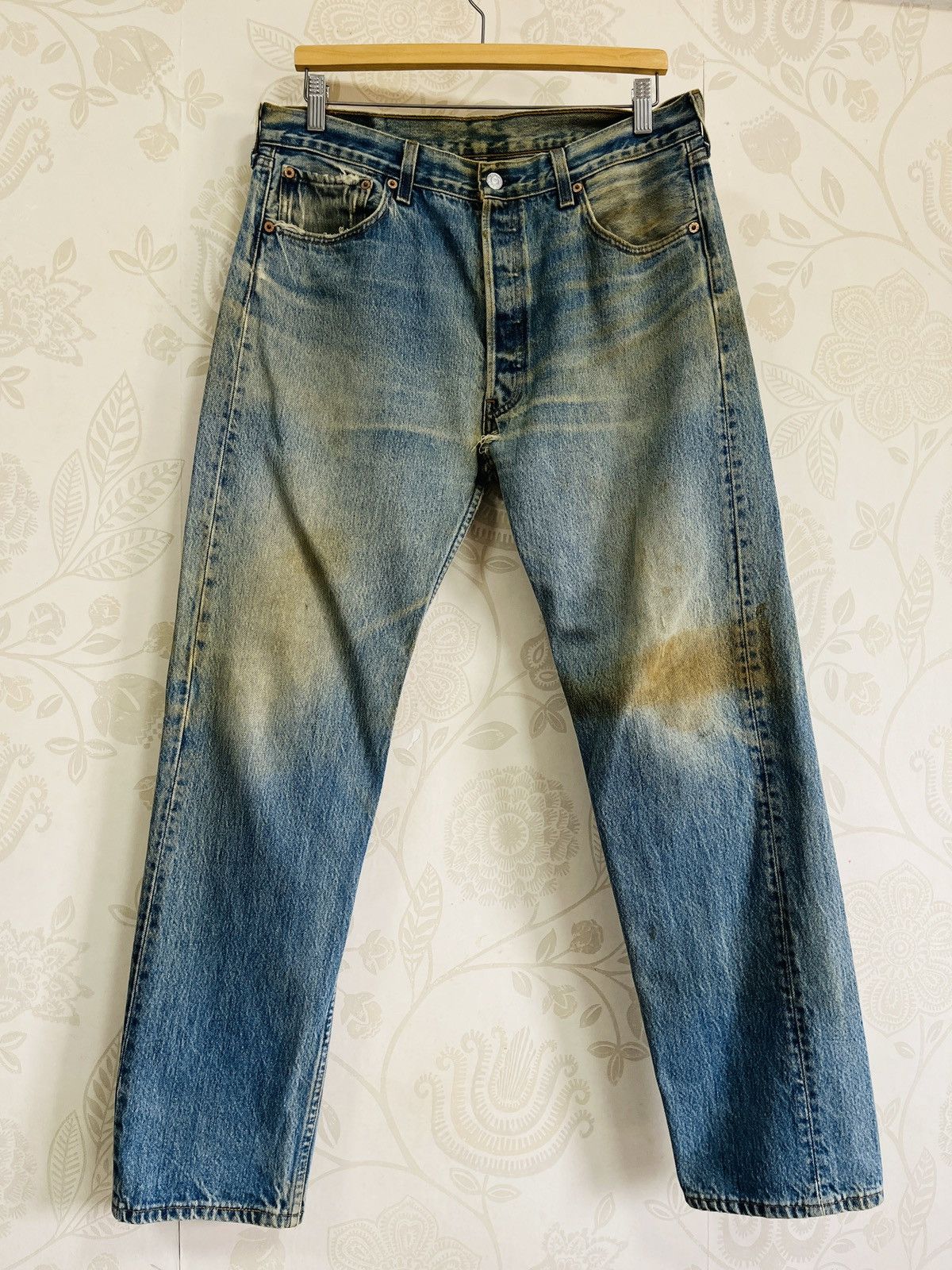 Levi's Vintage Distressed Levis 501XX 1997 Made In USA Jeans Size US 35 - 3 Thumbnail