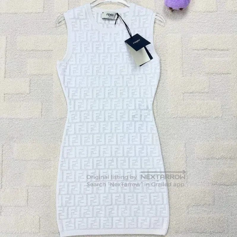 Fendi Fendi Women's White Dress in Size S . Size S / US 4 / IT 40 - 1 Thumbnail