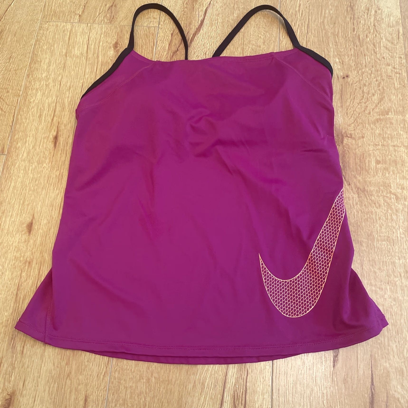 Nike Nike Racerback Tankini Top Swimwear Women's Medium Maroon - Built-In Bra, Polyester Lining, Athletic, 15023, Regular, Women, Top Size M / US 6-8 / IT 42-44 - 2 Thumbnail