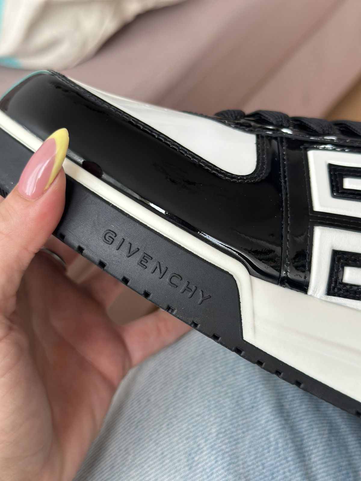 Givenchy Givenchy G4 leather low trainers designer sneakers premium Size US 9 / IT 39 - 8 Thumbnail