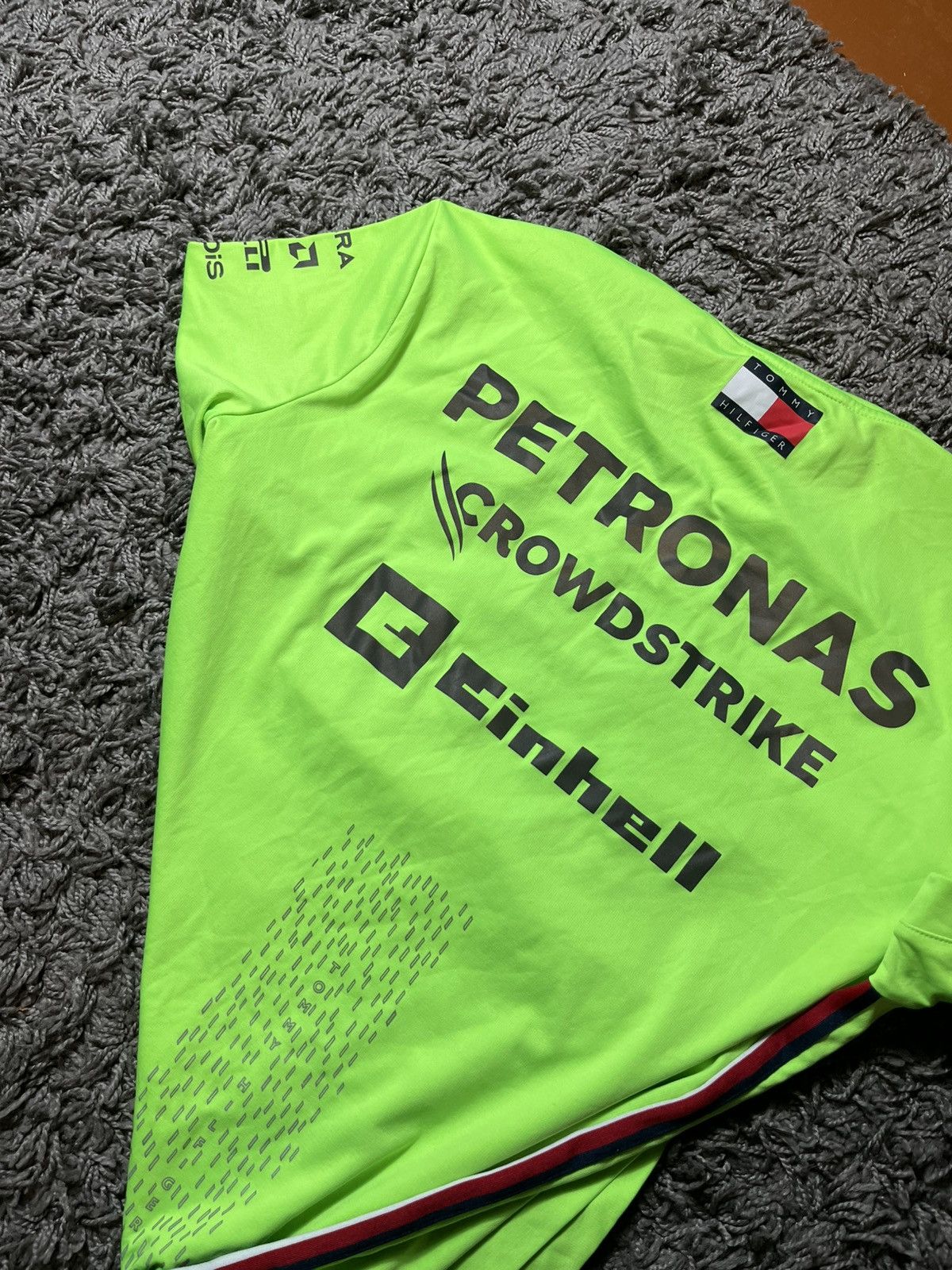 Tommy Hilfiger MERCEDES BENZ AMG PETRONAS RACING TOMMY HILFIGER T-SHIRT Size US M / EU 48-50 / 2 - 4 Thumbnail