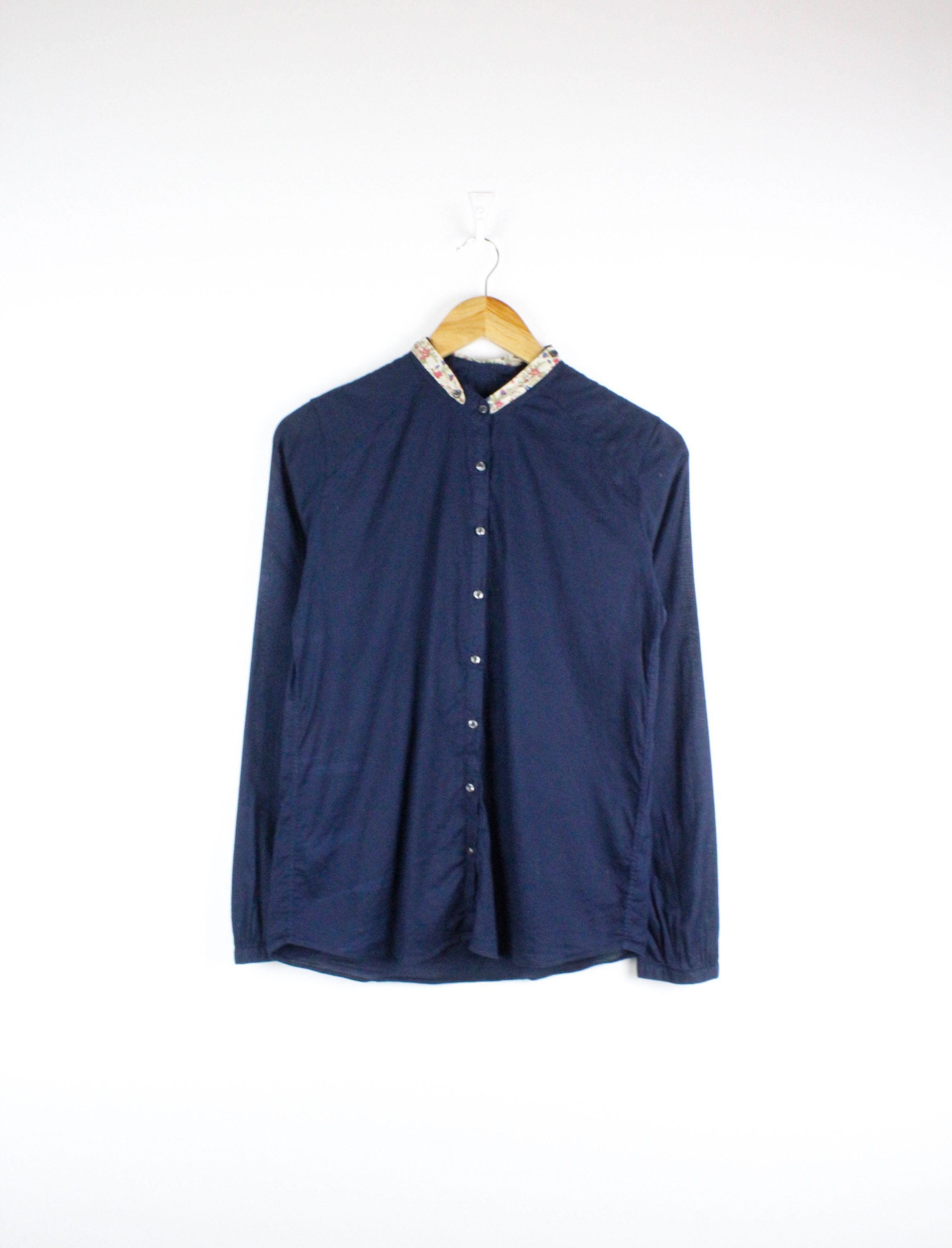 Herno Womens Herno Navy Band Floral Collar Lightweight Shirt Size M / US 6-8 / IT 42-44 - 1 Thumbnail