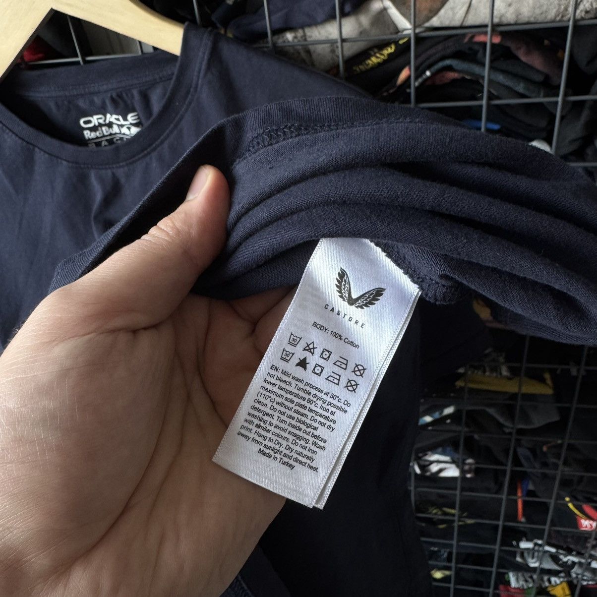 Red Bull Red Bull Oracle F-1 Racing Castore T-shirt Size US XL / EU 56 / 4 - 5 Thumbnail