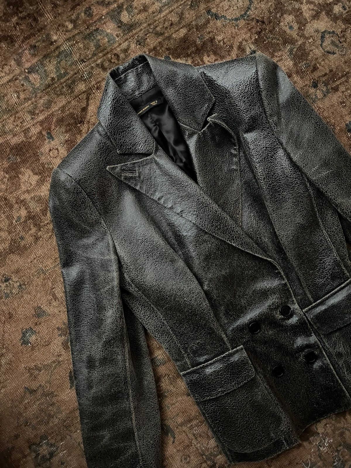 Alexander McQueen McQueen FW99 Overlook Cracked Leather Blazer Size M / US 6-8 / IT 42-44 - 2 Thumbnail