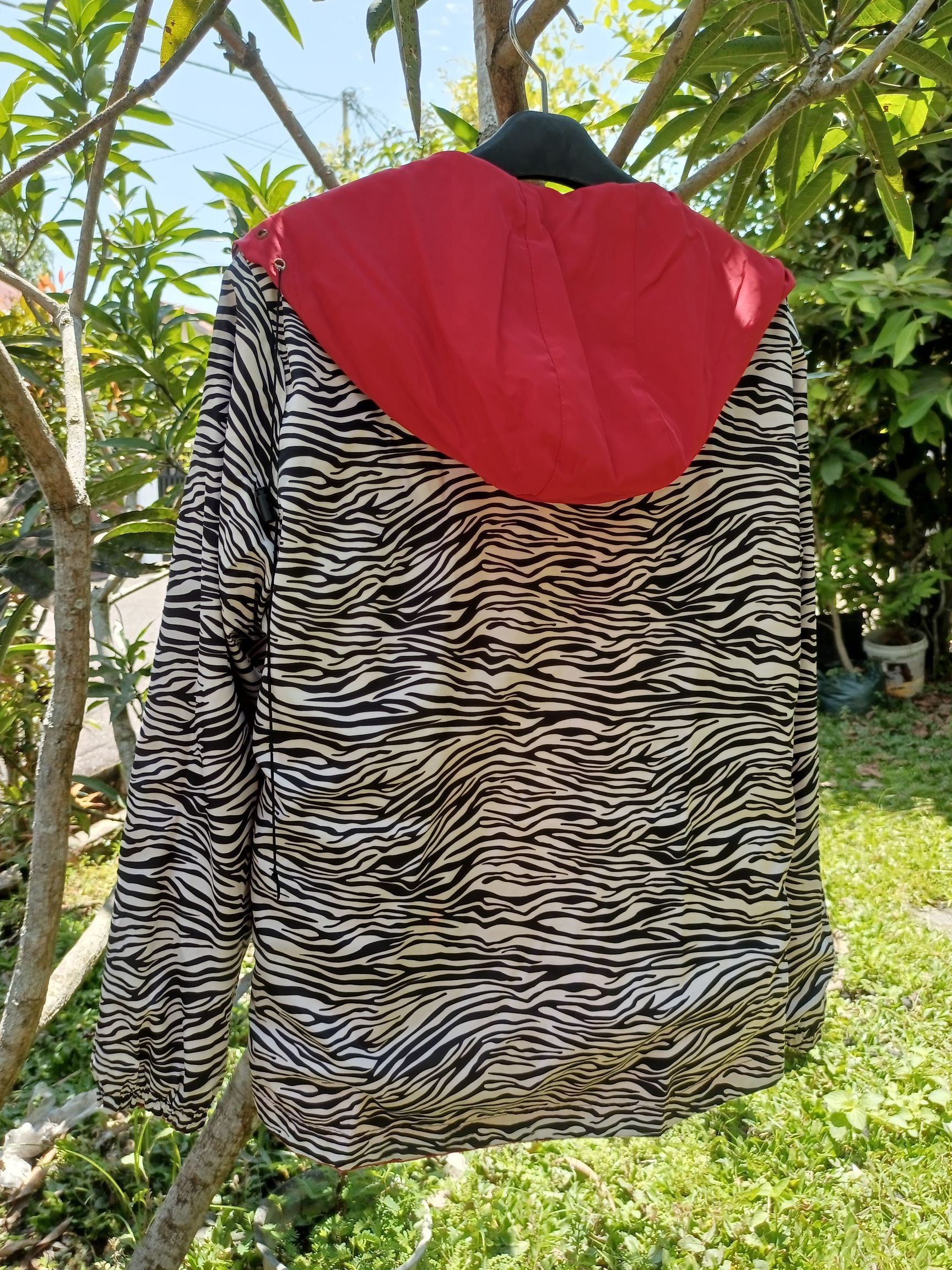 Japanese Brand BIGBANG Reversible Animal Print Wind breaker Zip Hoodie Size US L / EU 52-54 / 3 - 18 Thumbnail