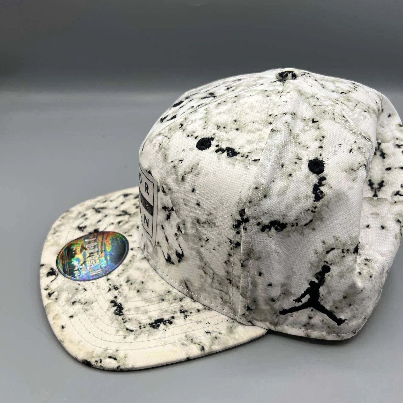 Jordan Brand Air Jordan Hat Men White Black Seasonal Print Snap Back Cap Size ONE SIZE - 7 Thumbnail
