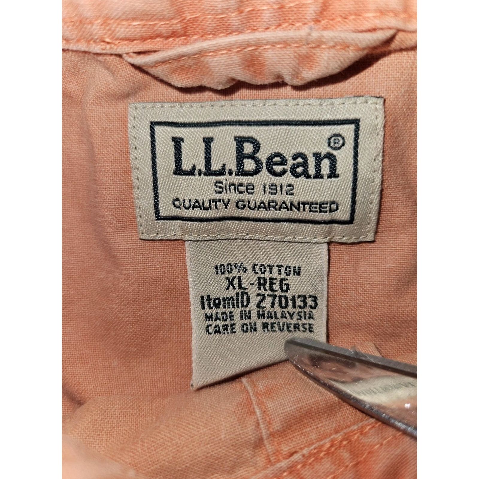 Vintage LL Bean Shirt Mens XL Orange Traditional Fit Button Down Pocket Outdoor Workwear Size US XL / EU 56 / 4 - 2 Thumbnail