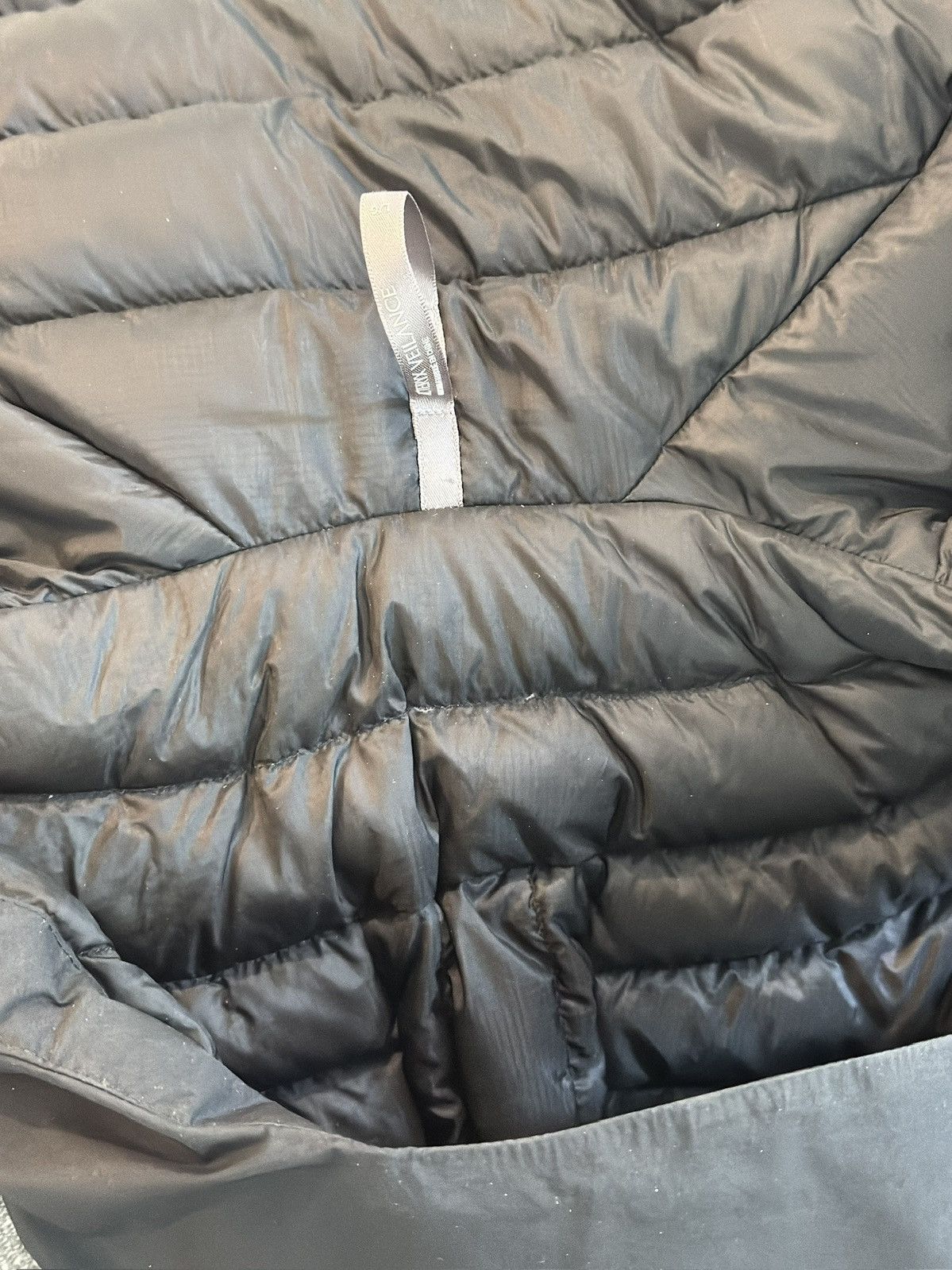 Veilance Arc’teryx Veilance Anneal Down Jacket Black 396316 Size US L / EU 52-54 / 3 - 8 Thumbnail