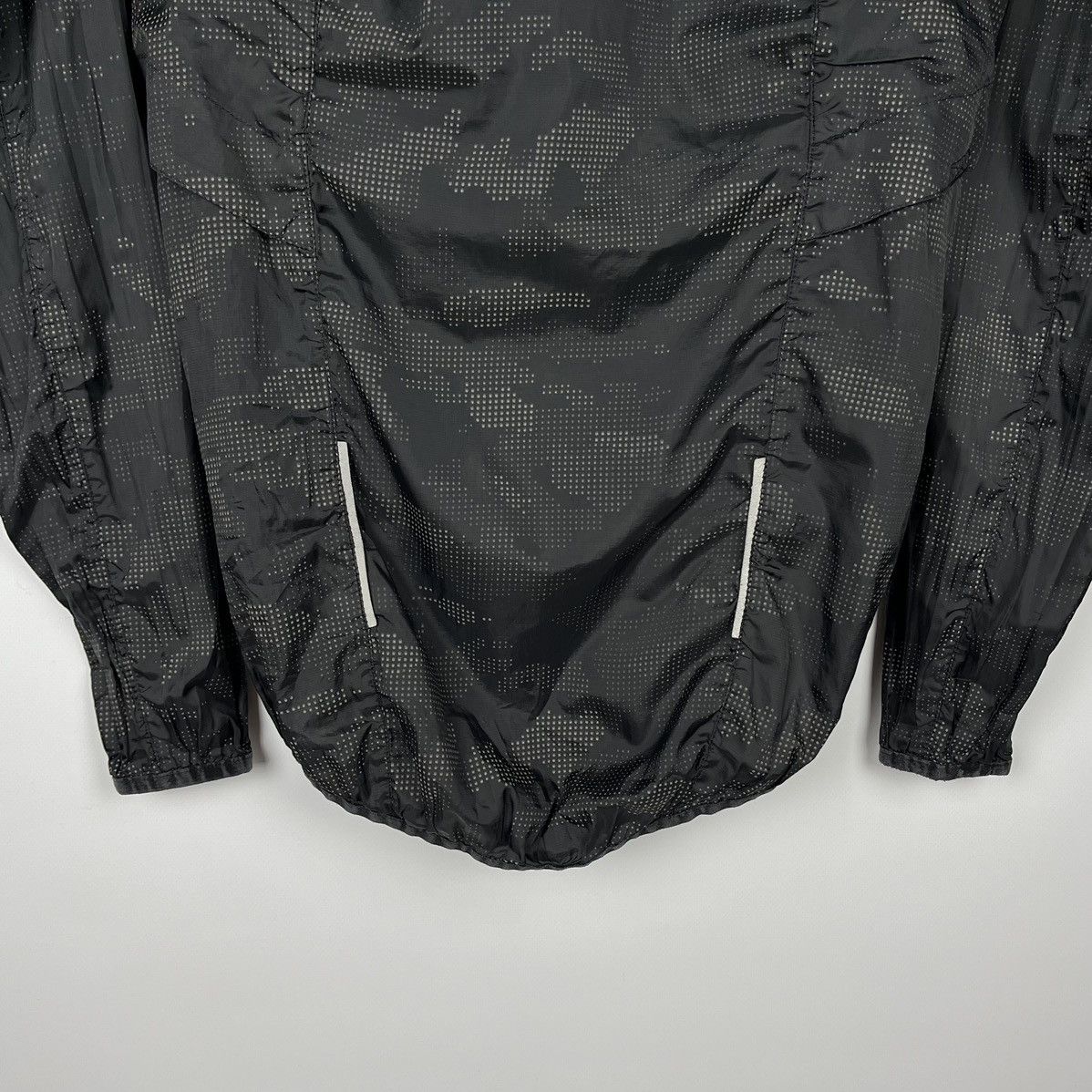 Sports Specialties Endura Full Zip Cycling Jacket Size S Reflective Full Zip Size US S / EU 44-46 / 1 - 19 Thumbnail