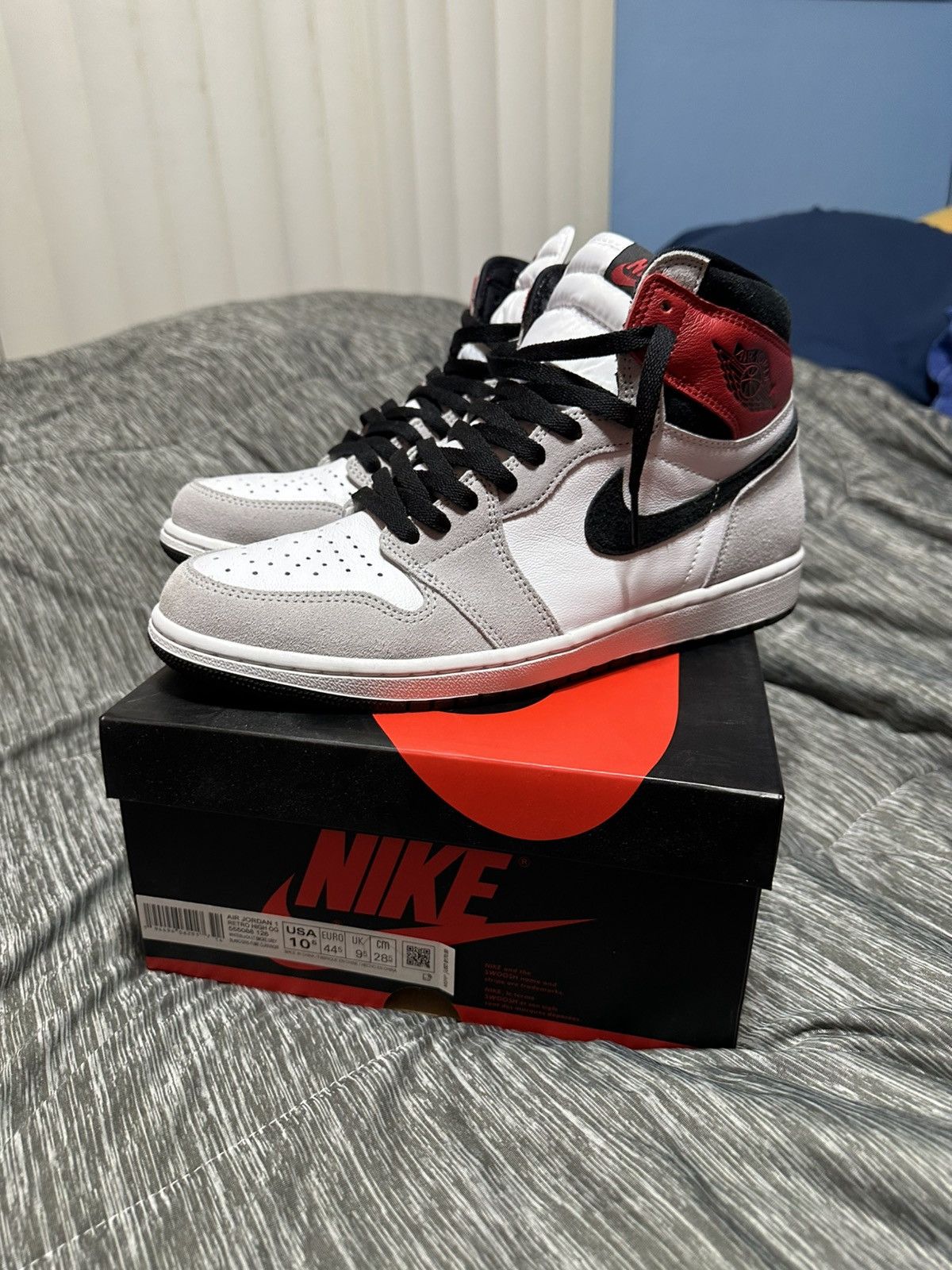Air Jordan 1 High Retro ' Smoke Grey '