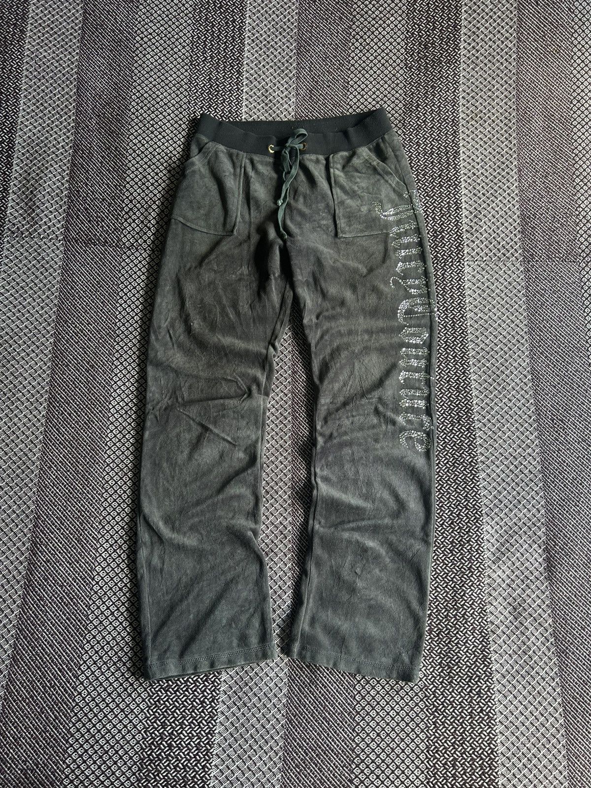 Juicy Couture Juicy Couture Black Label Y2K Sweatpants Women U.S.A. Size M Size 30" / US 8 / IT 44 - 1 Thumbnail