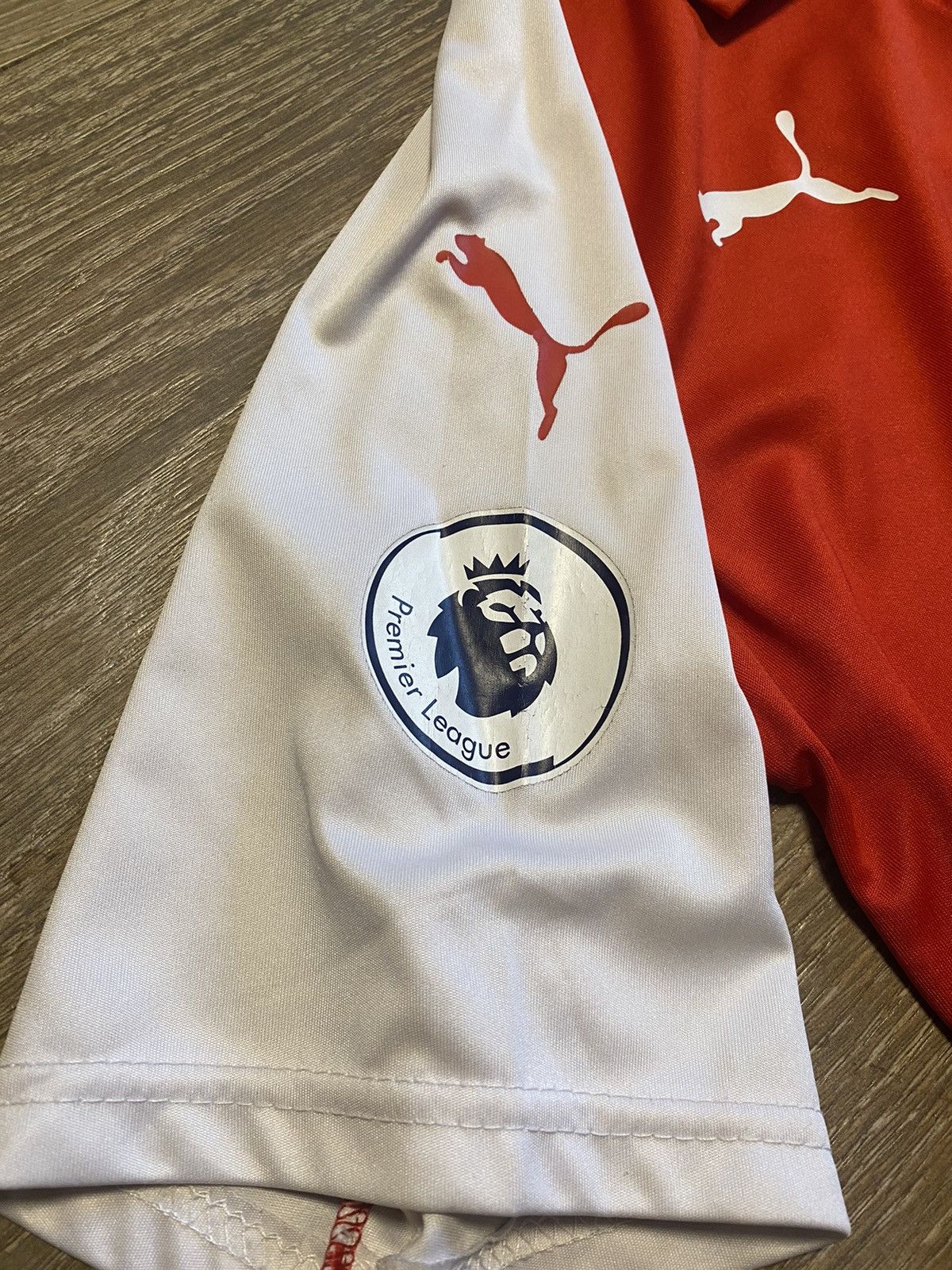 Puma × Vintage Puma Arsenal Fly Emirates 2017-2018 Alexis Sanchez Size M Size US M / EU 48-50 / 2 - 10 Thumbnail