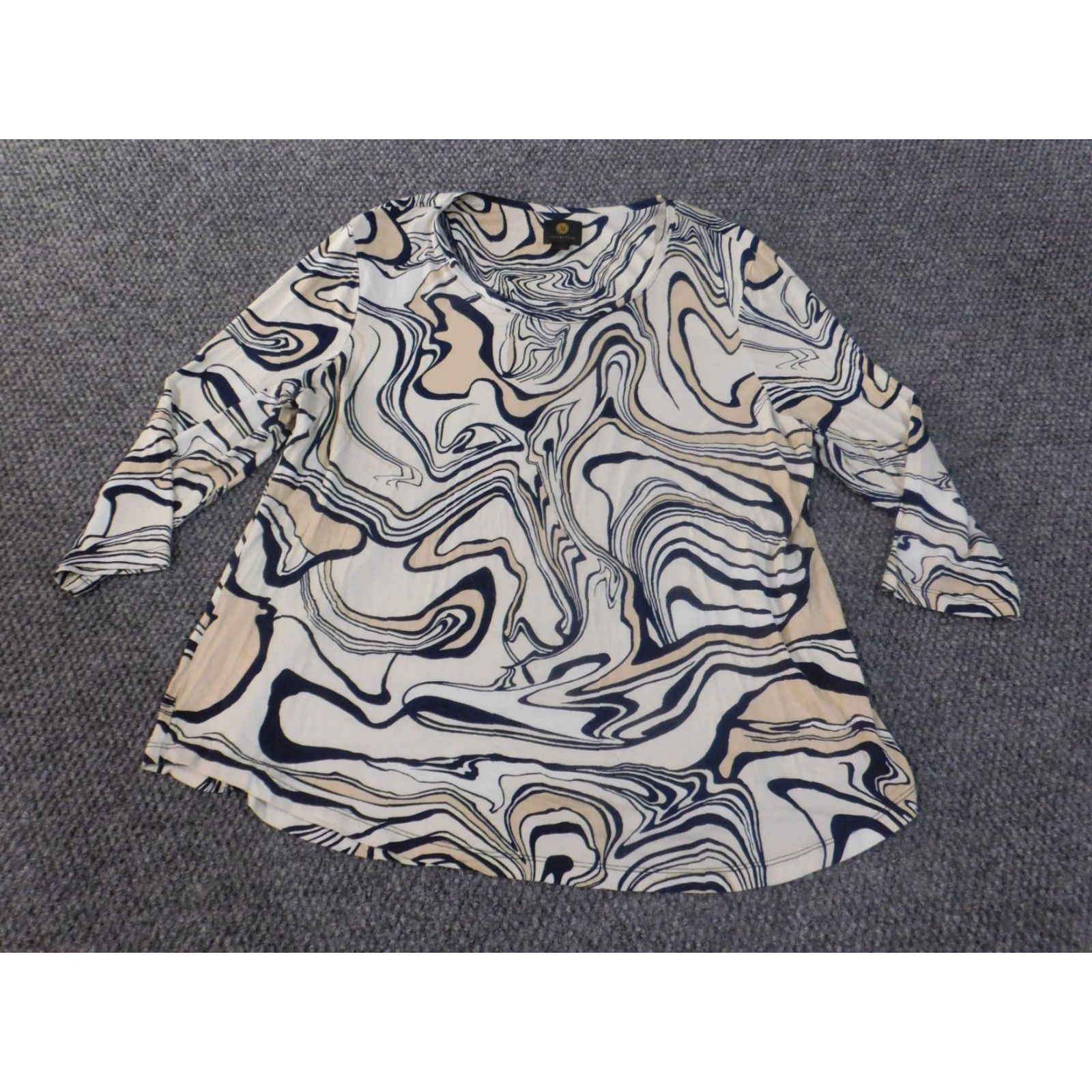 JM Collection JM Collection Blouse Shirt Womens XL Beige Geometric Knit Rayon Stretch Casual Knit Size XL / US 12-14 / IT 48-50 - 2 Thumbnail