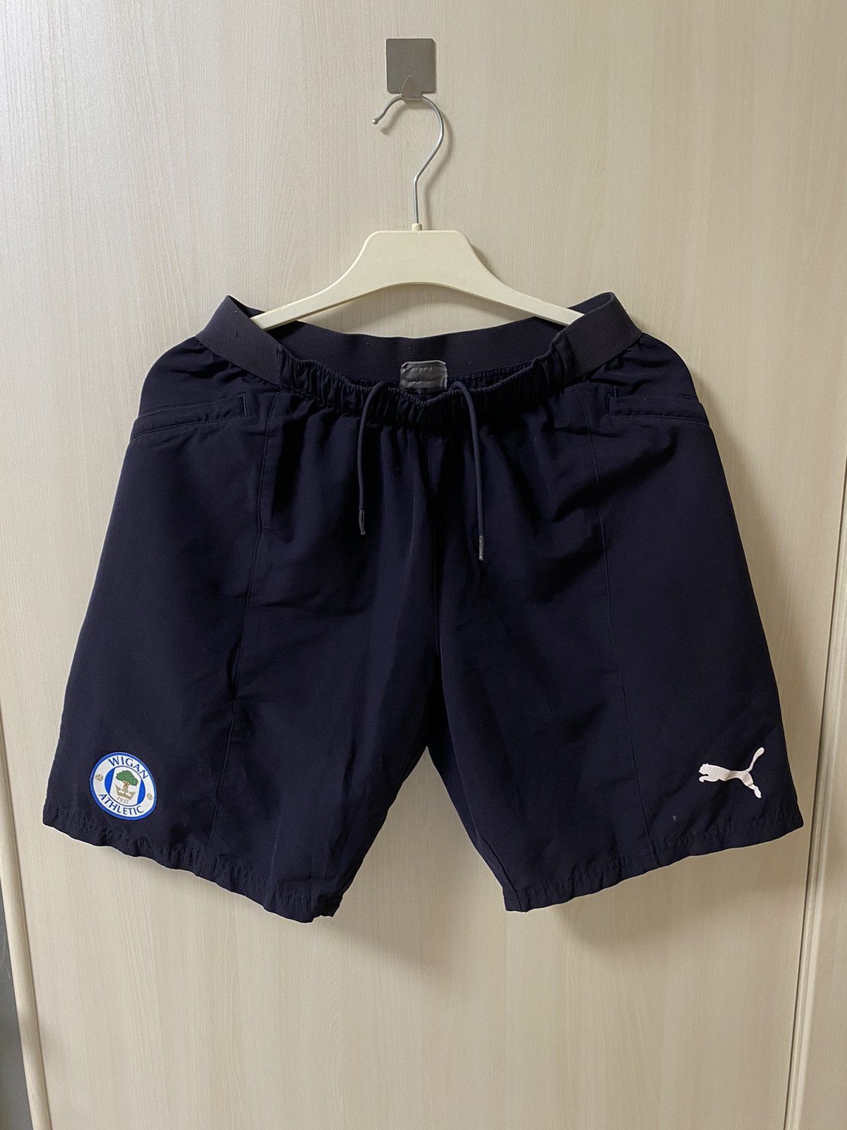PUMA×UEG SHORTS AND LEGGINGS      UNISEX Puma Mens Puma x UEG Sweatshorts 2 in 1 and Leggings Mars