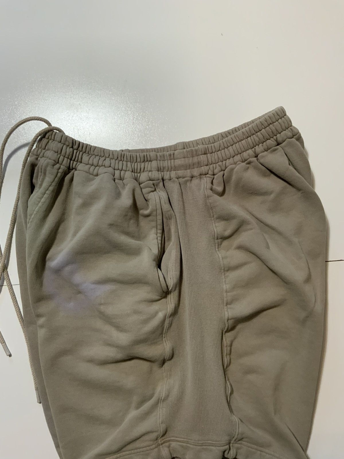 Bassike Bassike Reverse Weave Terry Fleece 10” Inseam Sweat Shorts Size US 34 / EU 50 - 11 Thumbnail